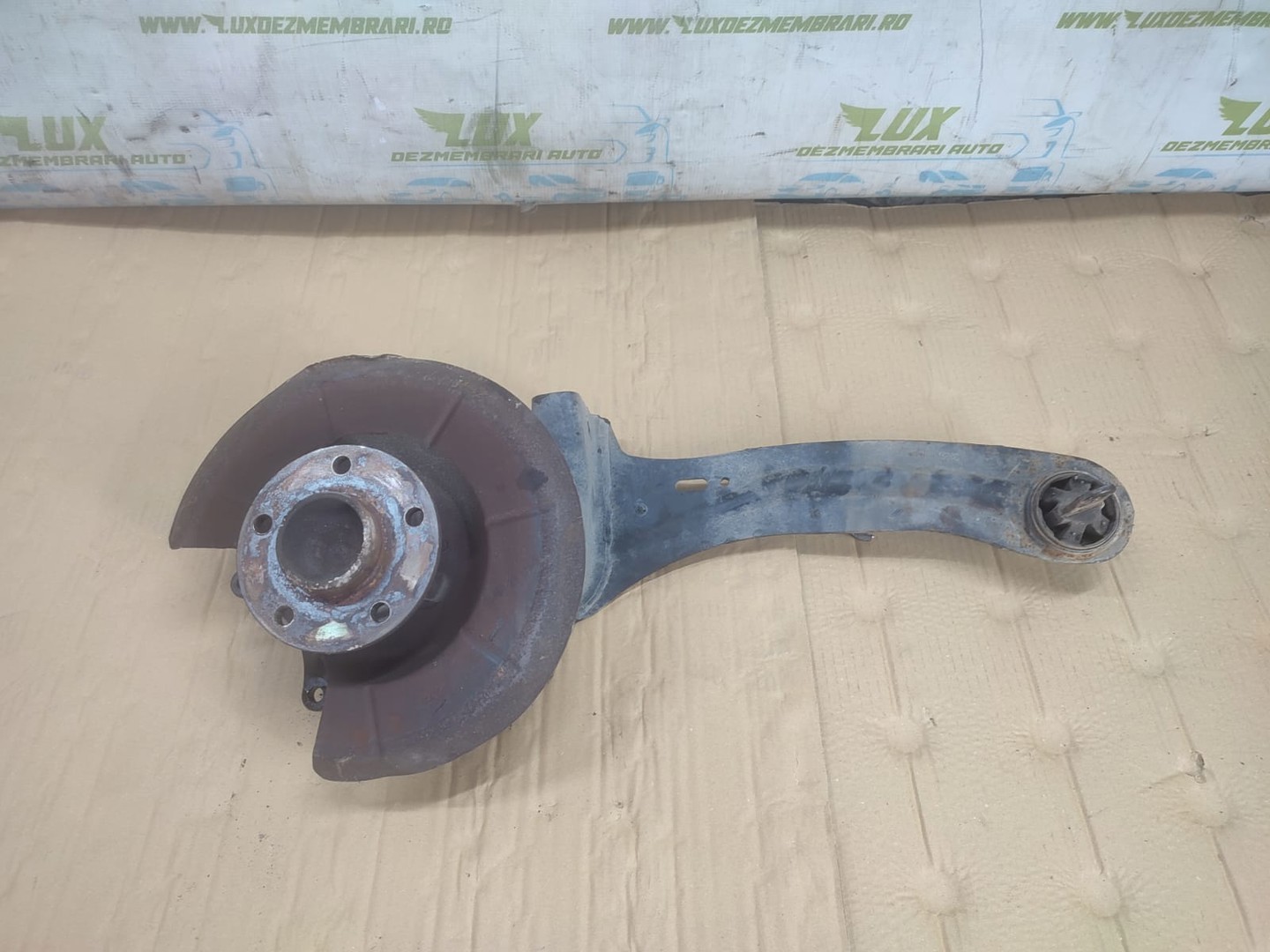 Fuzeta stanga spate Ford C-Max 1 (2003 - 2007)