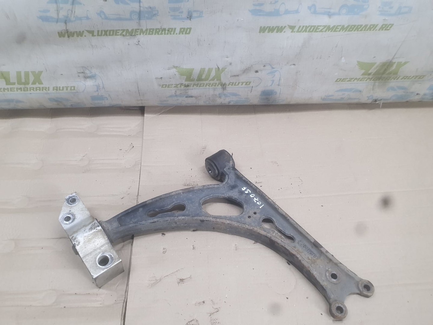 Brat suspensie stanga fata 1K0407153N Skoda Octavia 2 (facelift) (2008 - 2013)