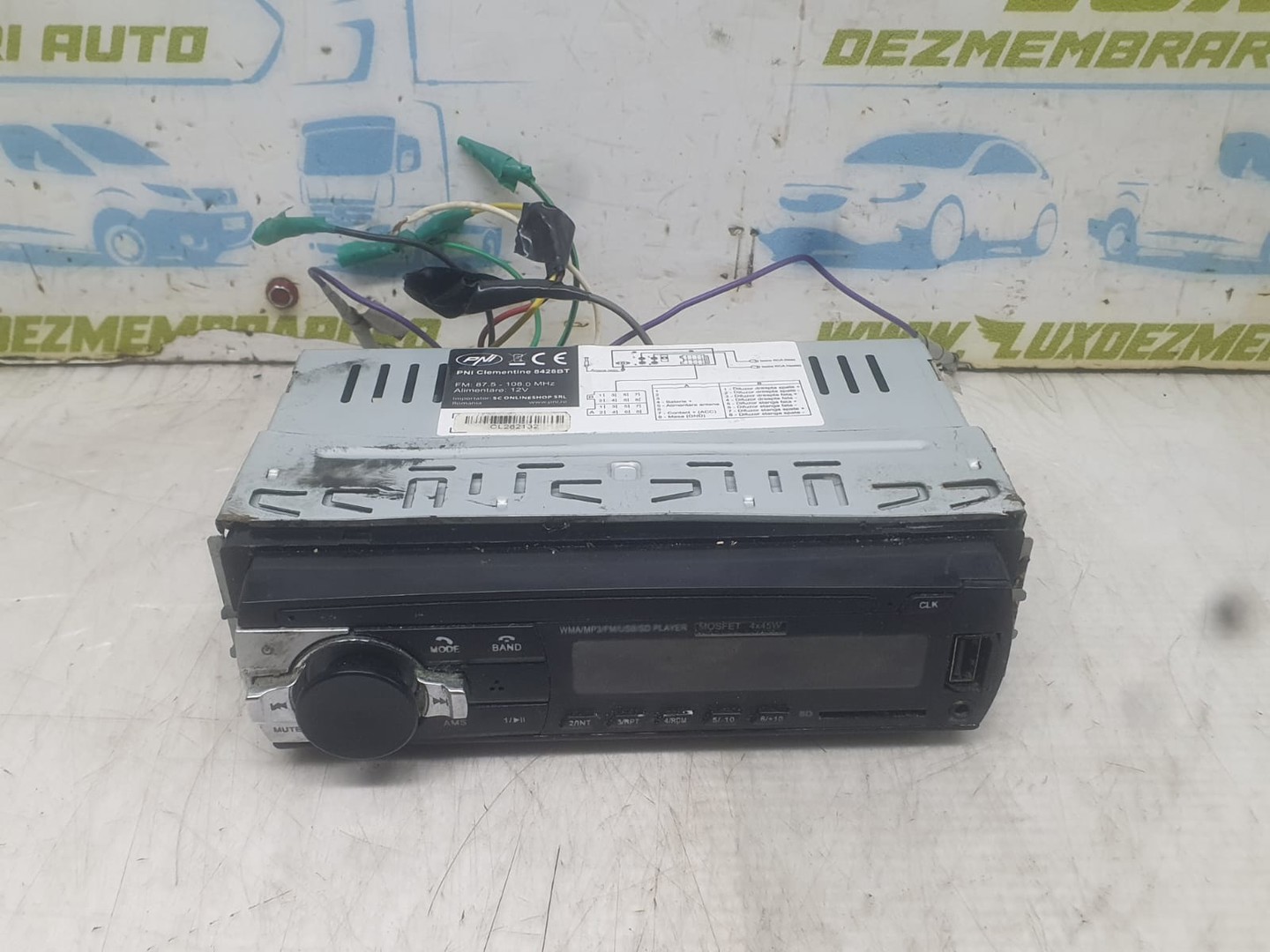 Radio cd 8428BT Volkswagen Polo 4 (9N) (facelift) (2005 - 2009)