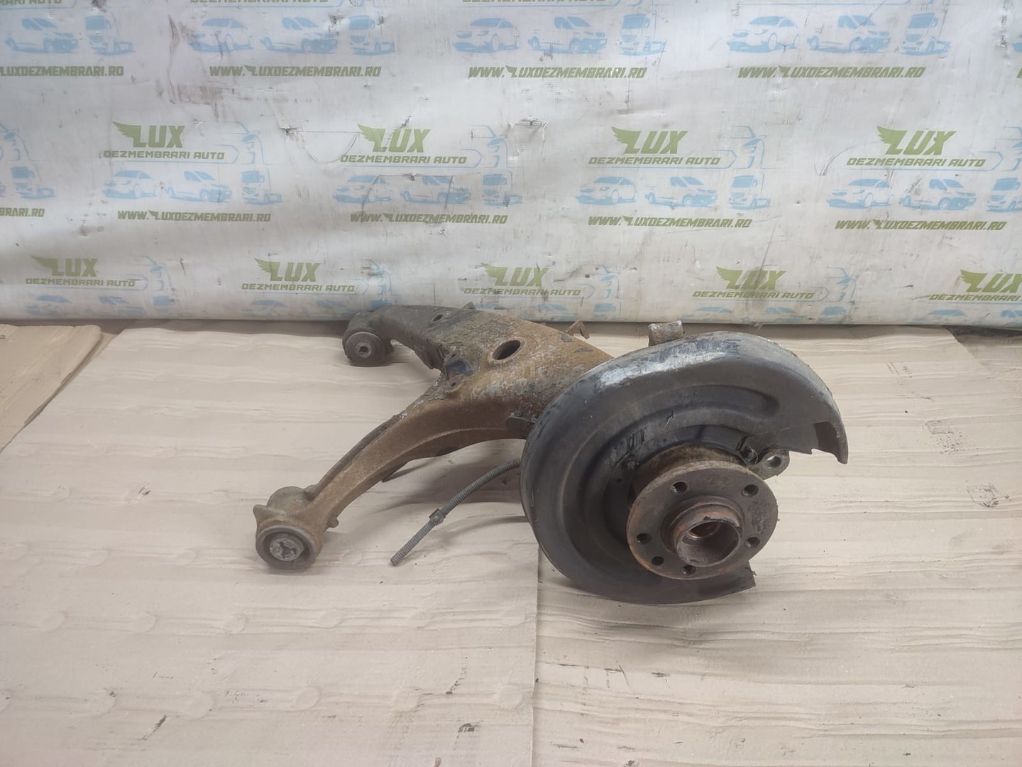 Fuzeta dreapta spate Volkswagen Transporter T5 (2003 - 2009)