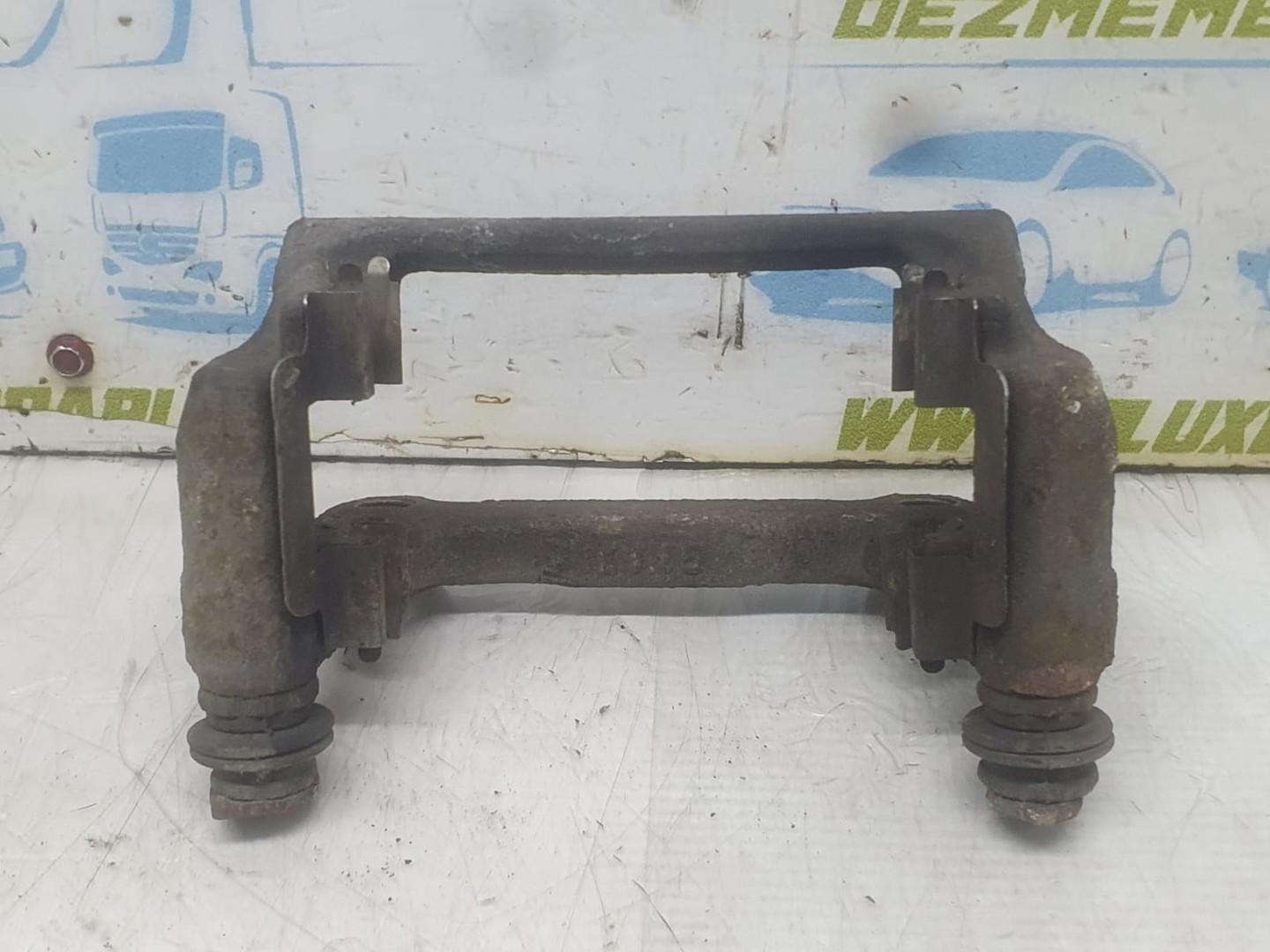 Suport etrier Volkswagen Transporter T5 (2003 - 2009)