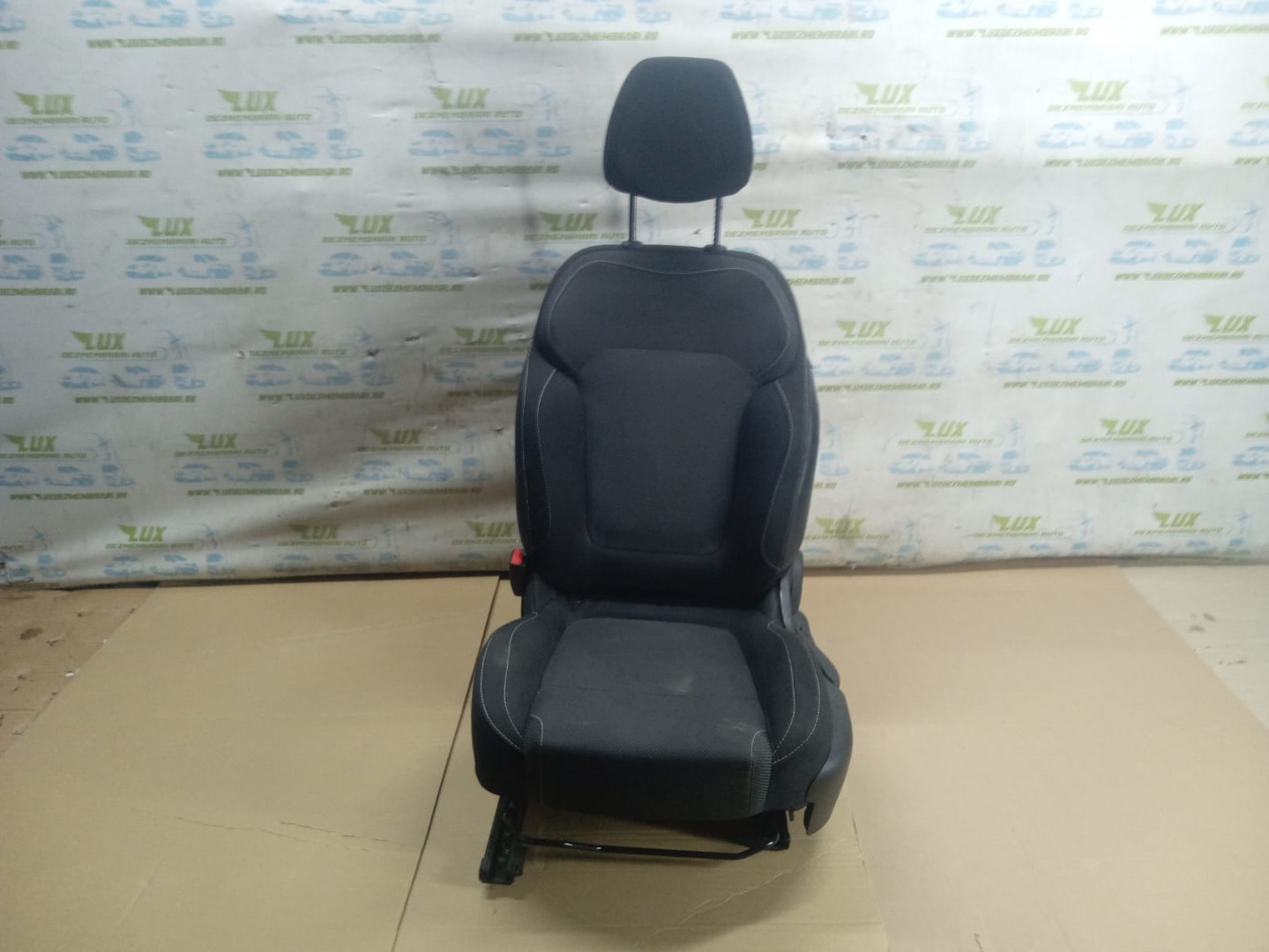 Scaun stanga fata Renault Megane 4 (2016 - 2020)