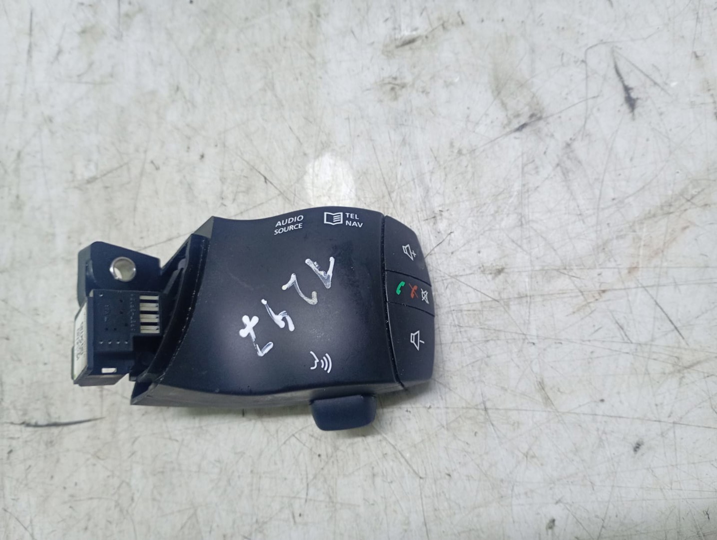 Maneta comanda radio en25550jy01b Renault Fluence 1 (2009 - 2013)