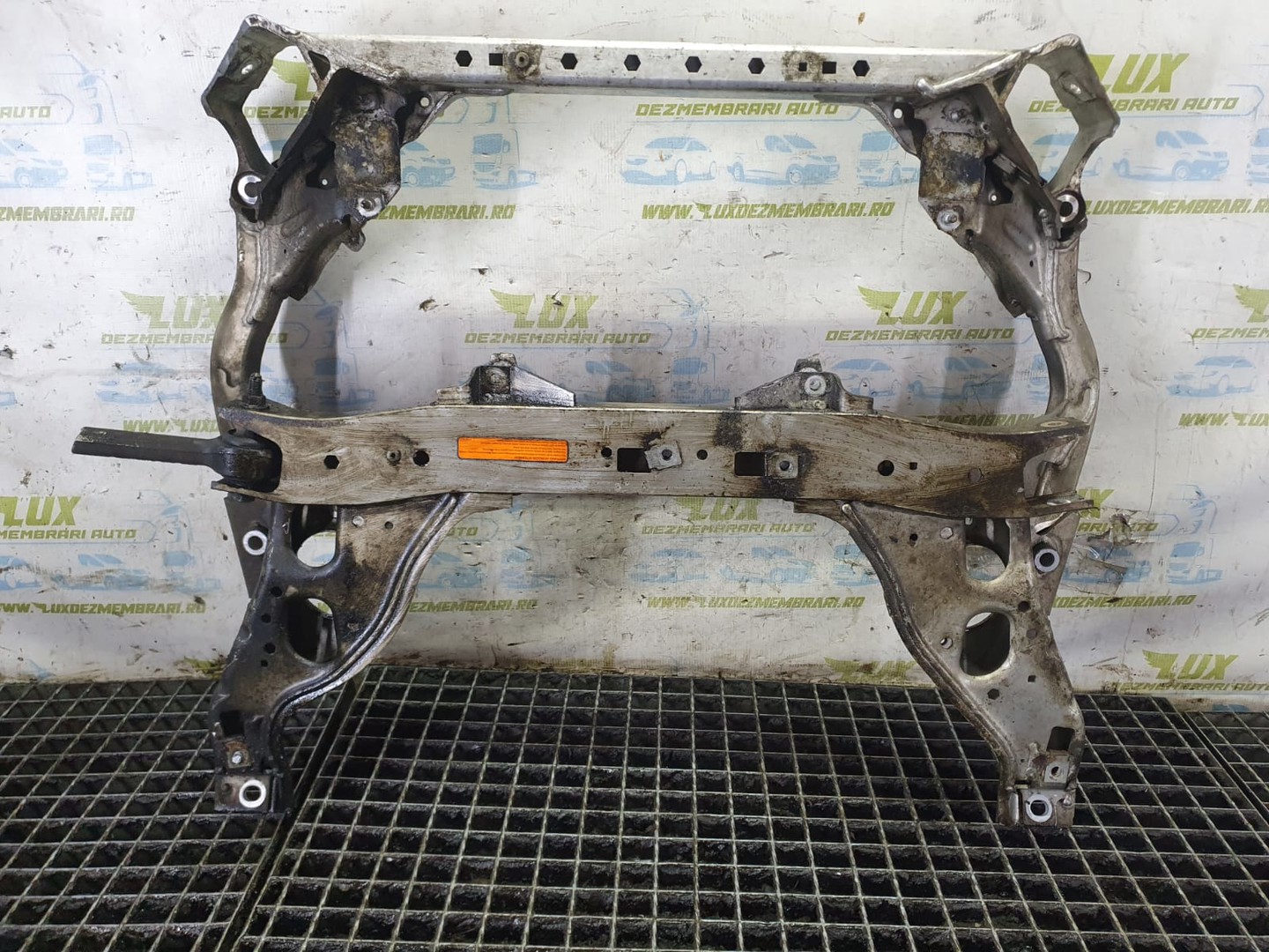 Cadru motor 2121644 BMW Seria 3 E90 (2004 - 2010)