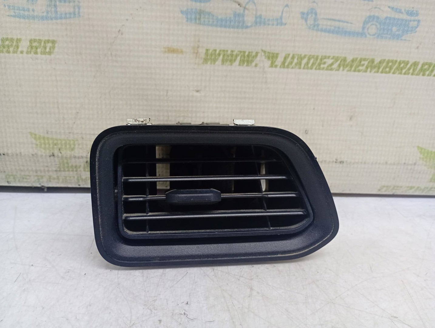 Grila ventilatie bord 687501519R Renault Master 3 (2010 - 2015)