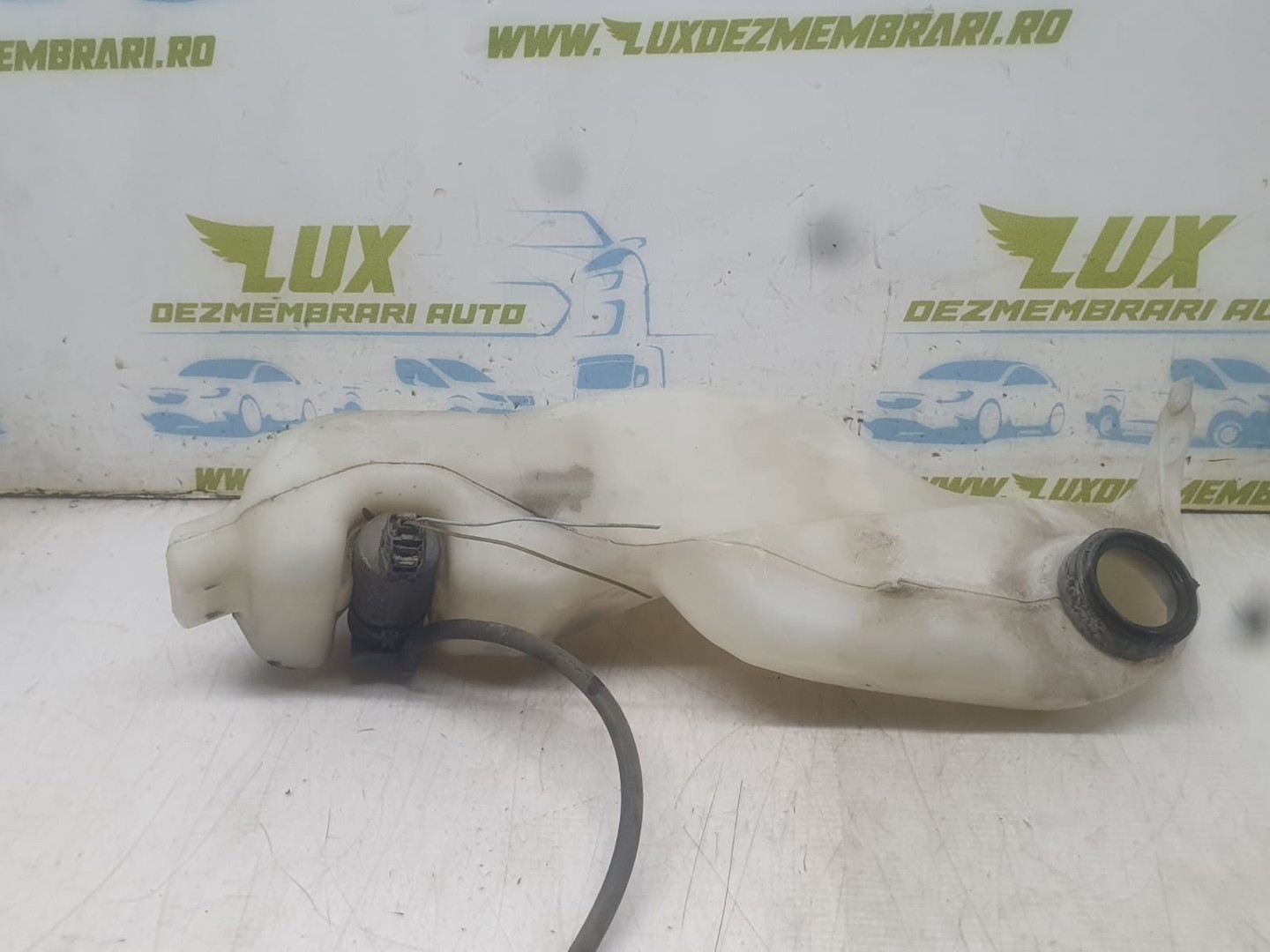 Vas lichid parbriz 289106925R Dacia Dokker 1 (2012 - 2017)