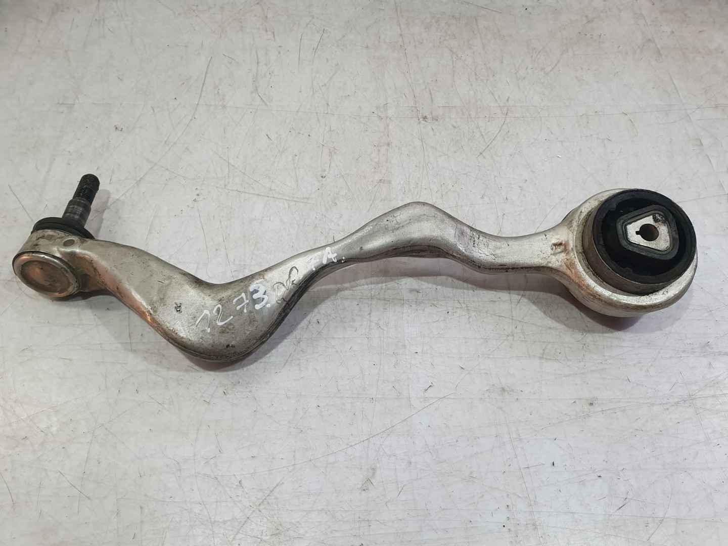 Brat suspensie dreapta fata BMW Seria 3 E90 (2004 - 2010)