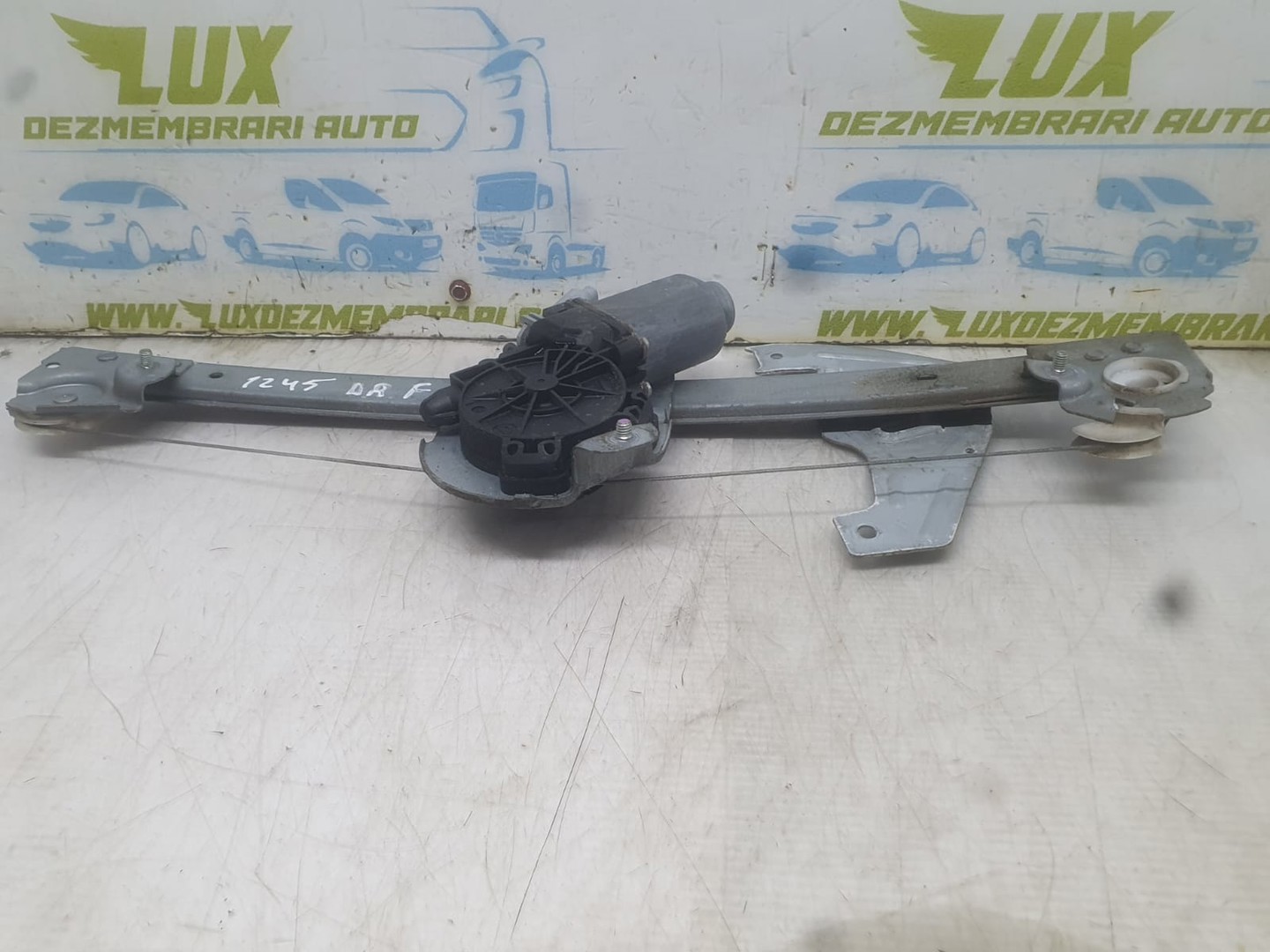 Macara geam dreapta fata ARM69810 Citroen C1 1 (2005 - 2008)
