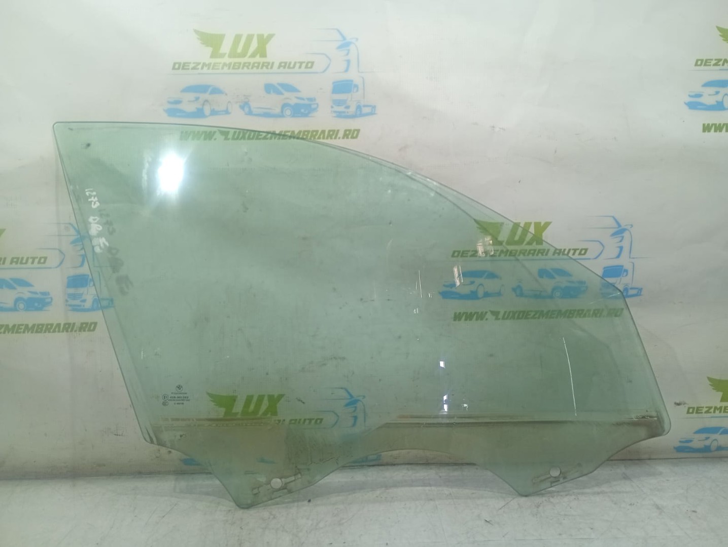 Geam dreapta fata BMW Seria 3 E90 (2004 - 2010)