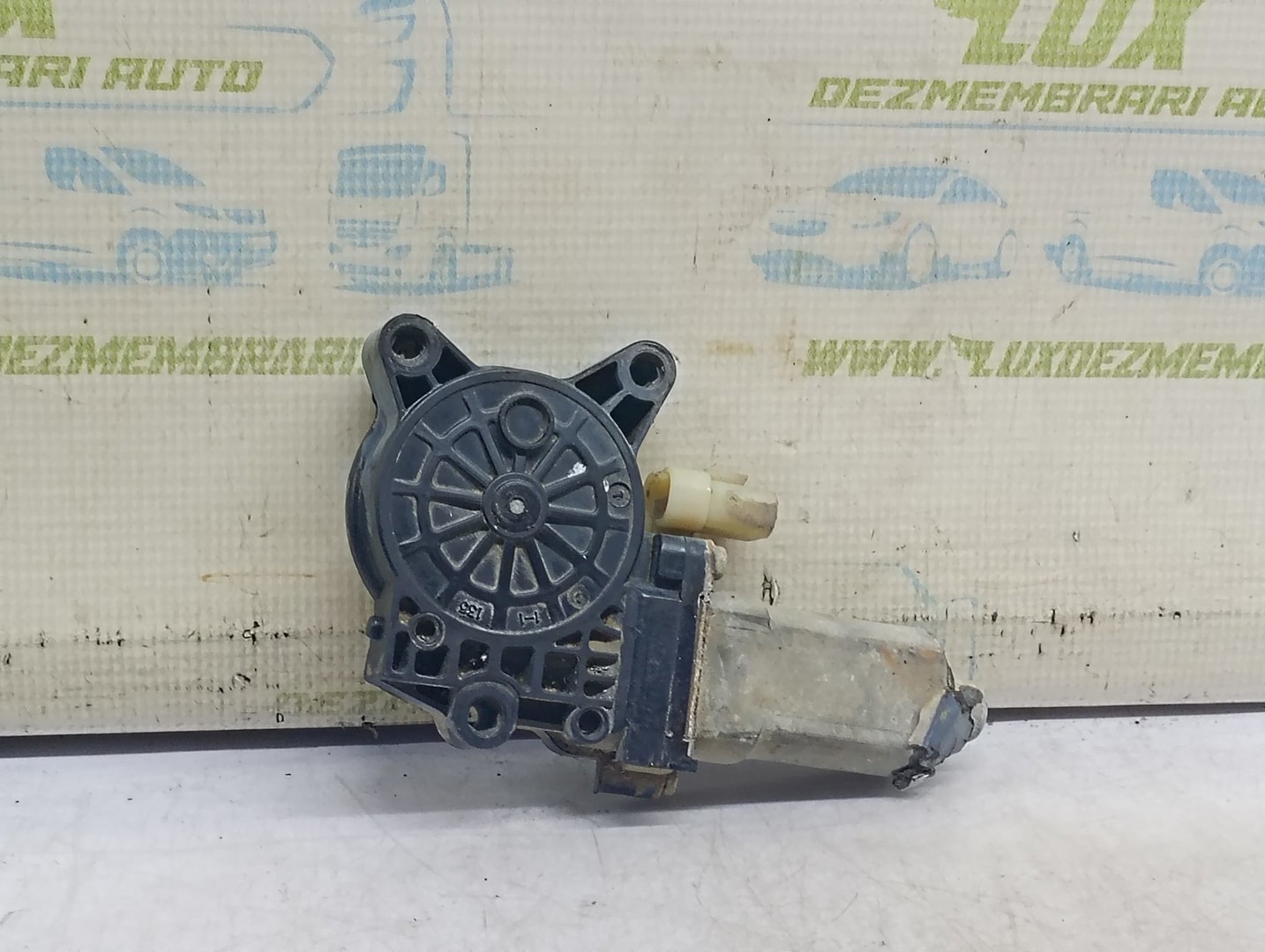 Motoras geam stanga spate 3130034192 Hyundai Tucson 1 (2004 - 2010)