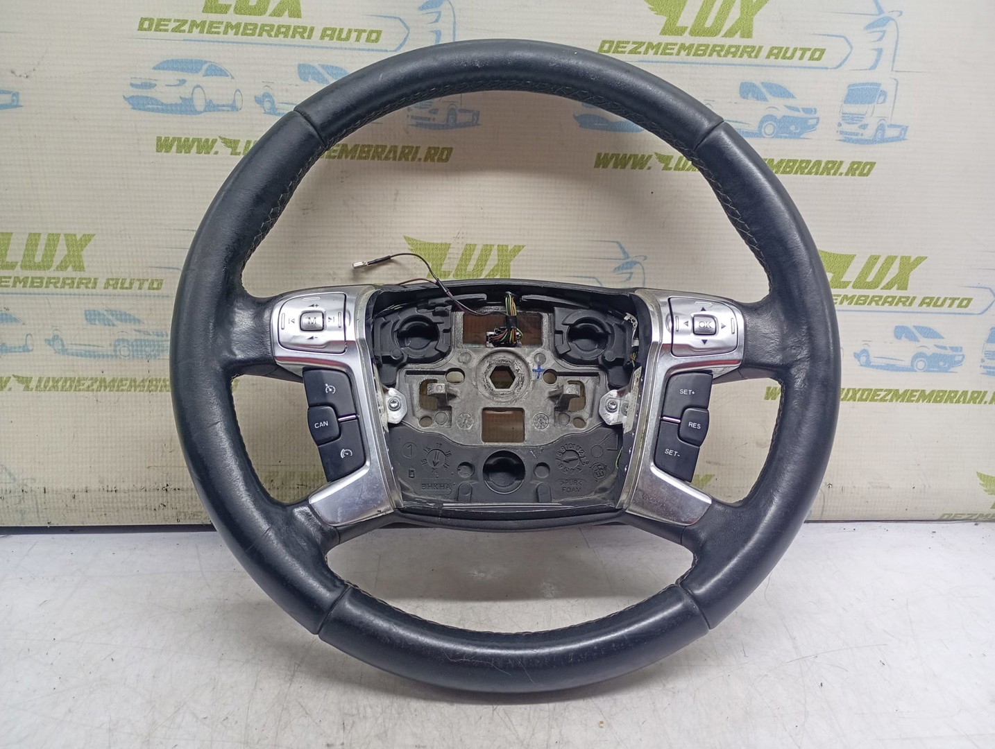 Volan in 4 spite cu comenzi AM2T-14K147-CB Ford Mondeo MK4 (facelift) (2010 - 2015)