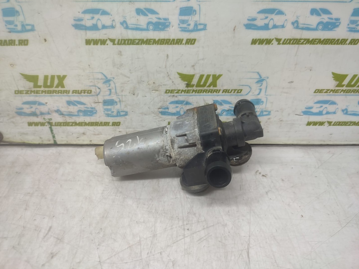 Pompa recirculare apa 6411692824602 BMW Seria 1 E81/E82/E87/E88 (facelift) (2007 - 2012)