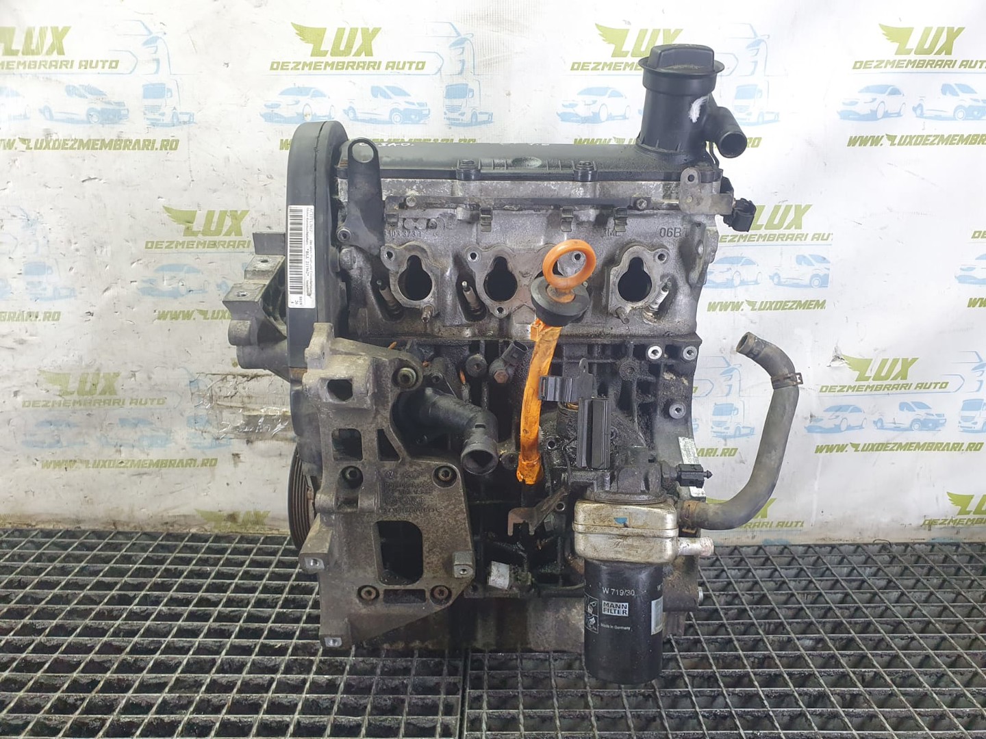 Motor complet fara anexe Volkswagen Golf 5 (2003 - 2009)