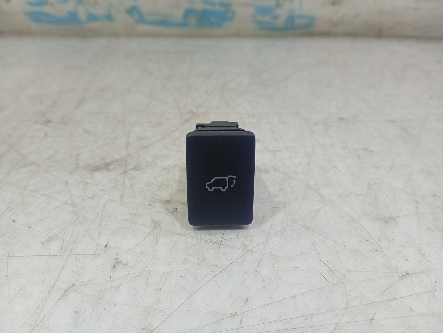 Buton portbagaj Toyota RAV4 4 (XA40) (2012 - 2015)