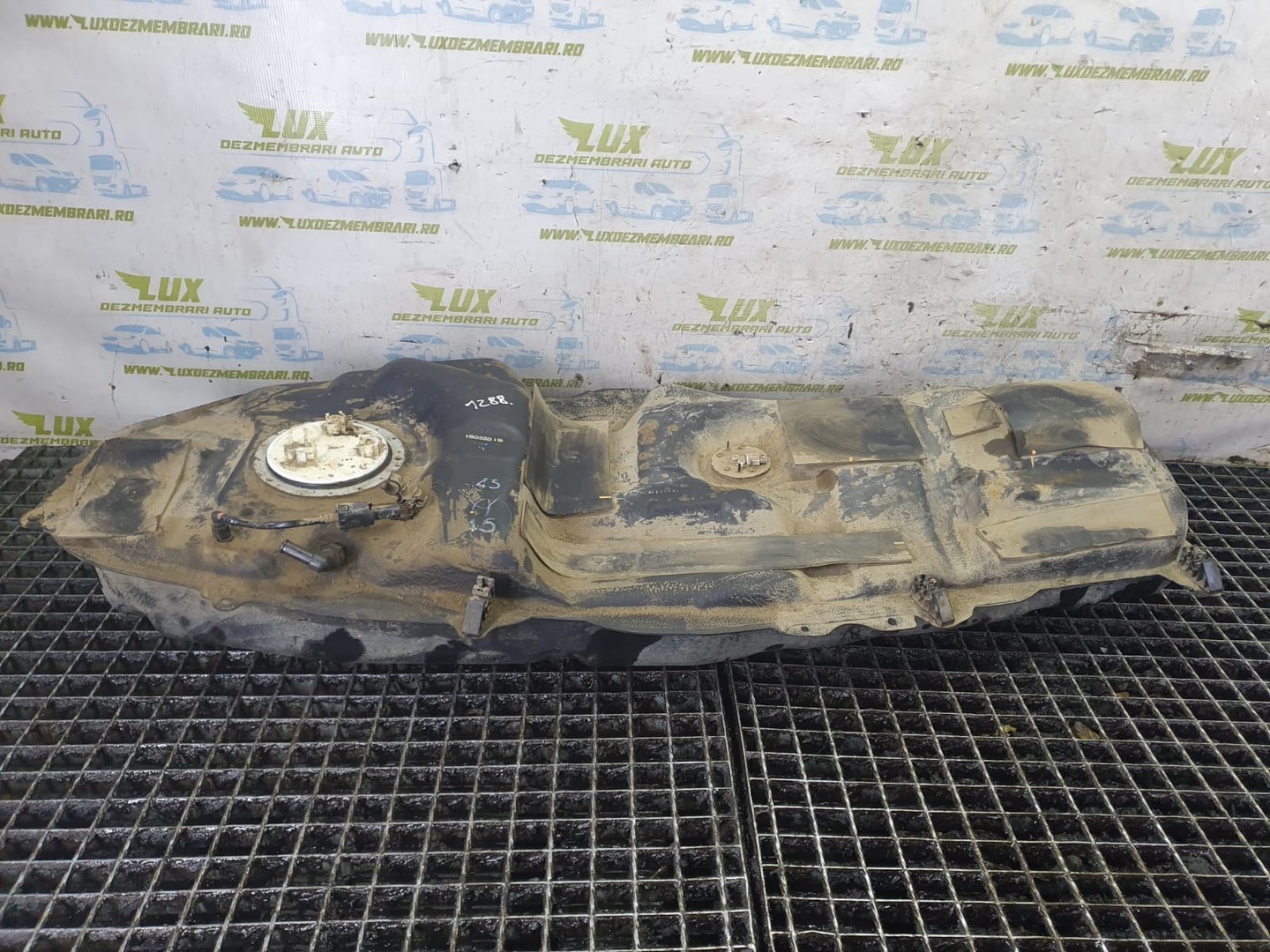Rezervor combustibil Toyota RAV4 4 (XA40) (2012 - 2015)