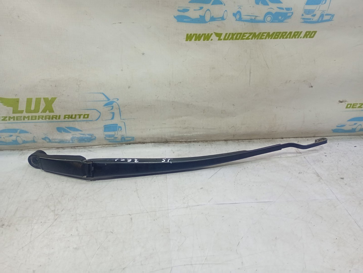 Brat stergator parbriz stanga Toyota RAV4 4 (XA40) (2012 - 2015)