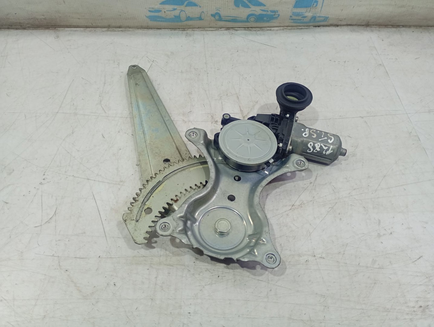 Macara geam stanga spate 85710-35180 Toyota RAV4 4 (XA40) (2012 - 2015)
