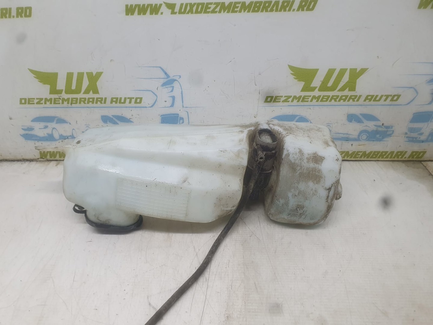 Vas lichid parbriz 8200210002 Dacia Logan 1 (2004 - 2008)