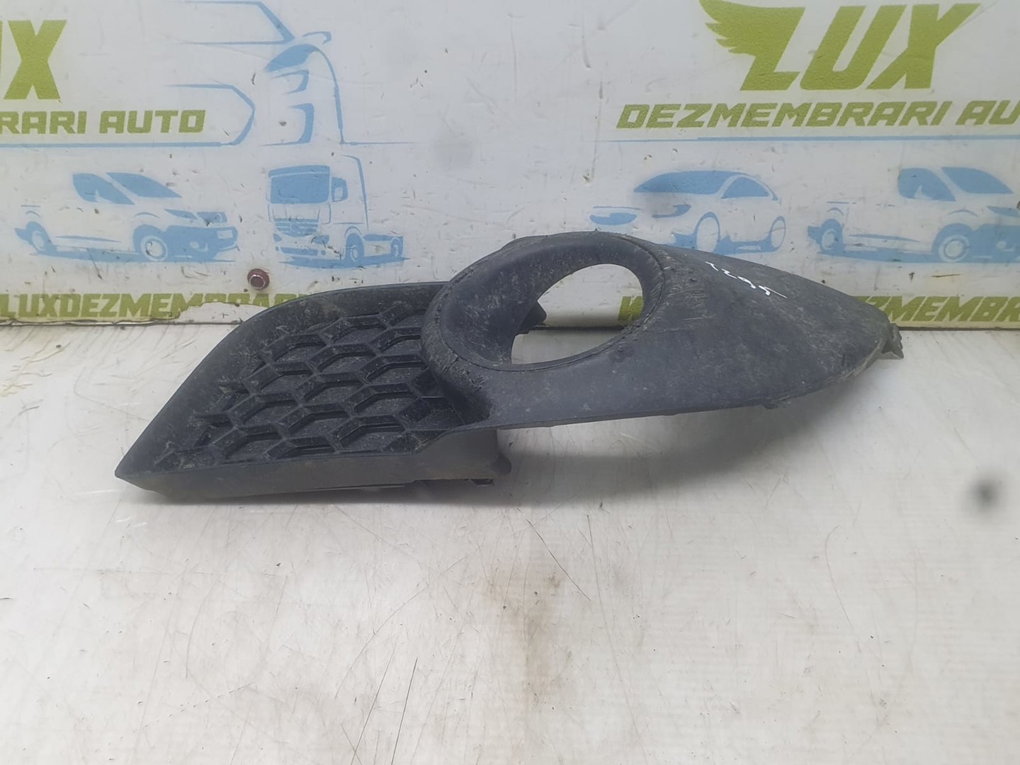 Ornament proiector ceata 8321A382 Mitsubishi Lancer X (facelift) (2010 - 2015)