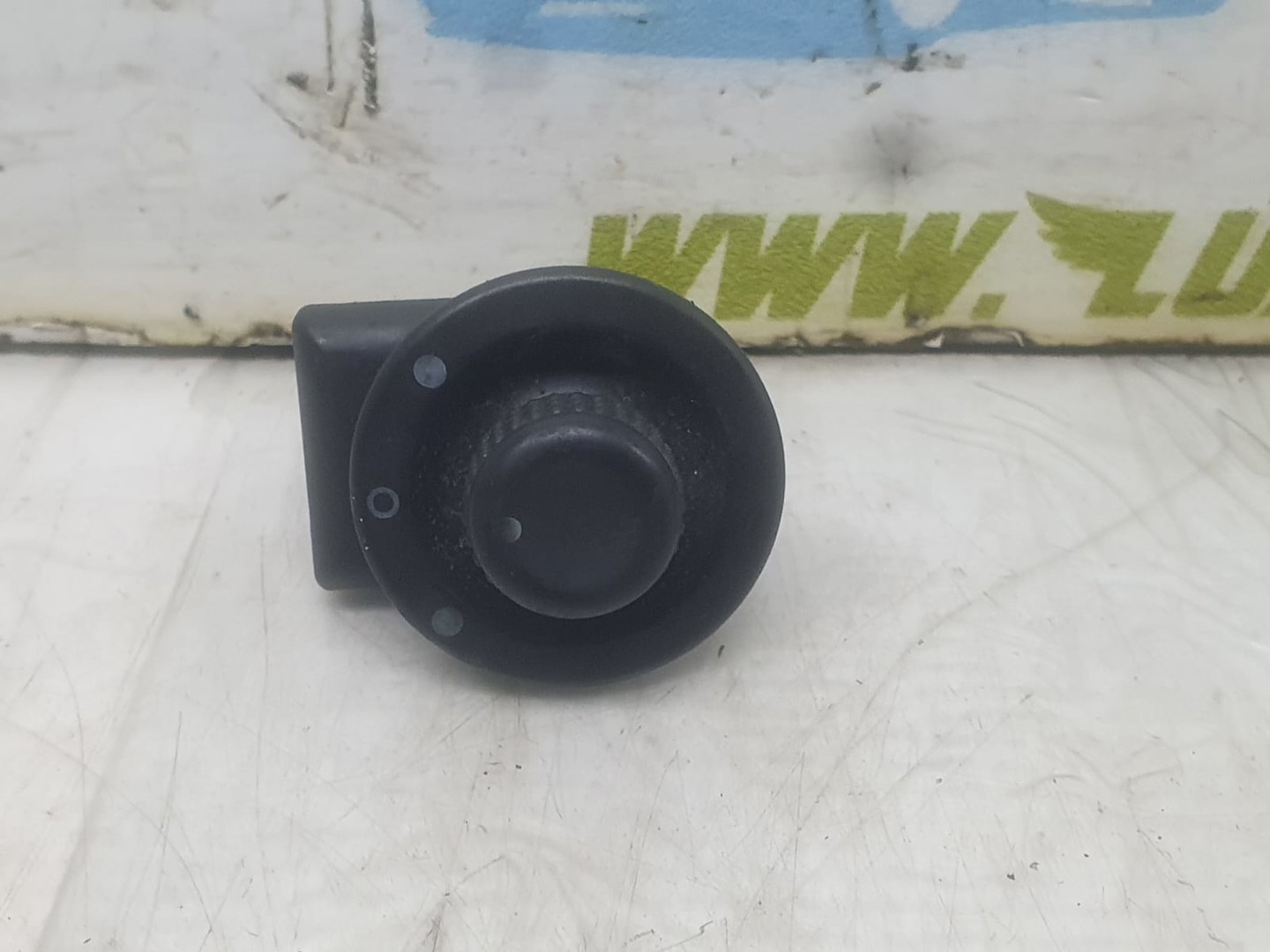 Buton reglaj oglinzi 255704649R Opel Vivaro B (2014 - 2019)