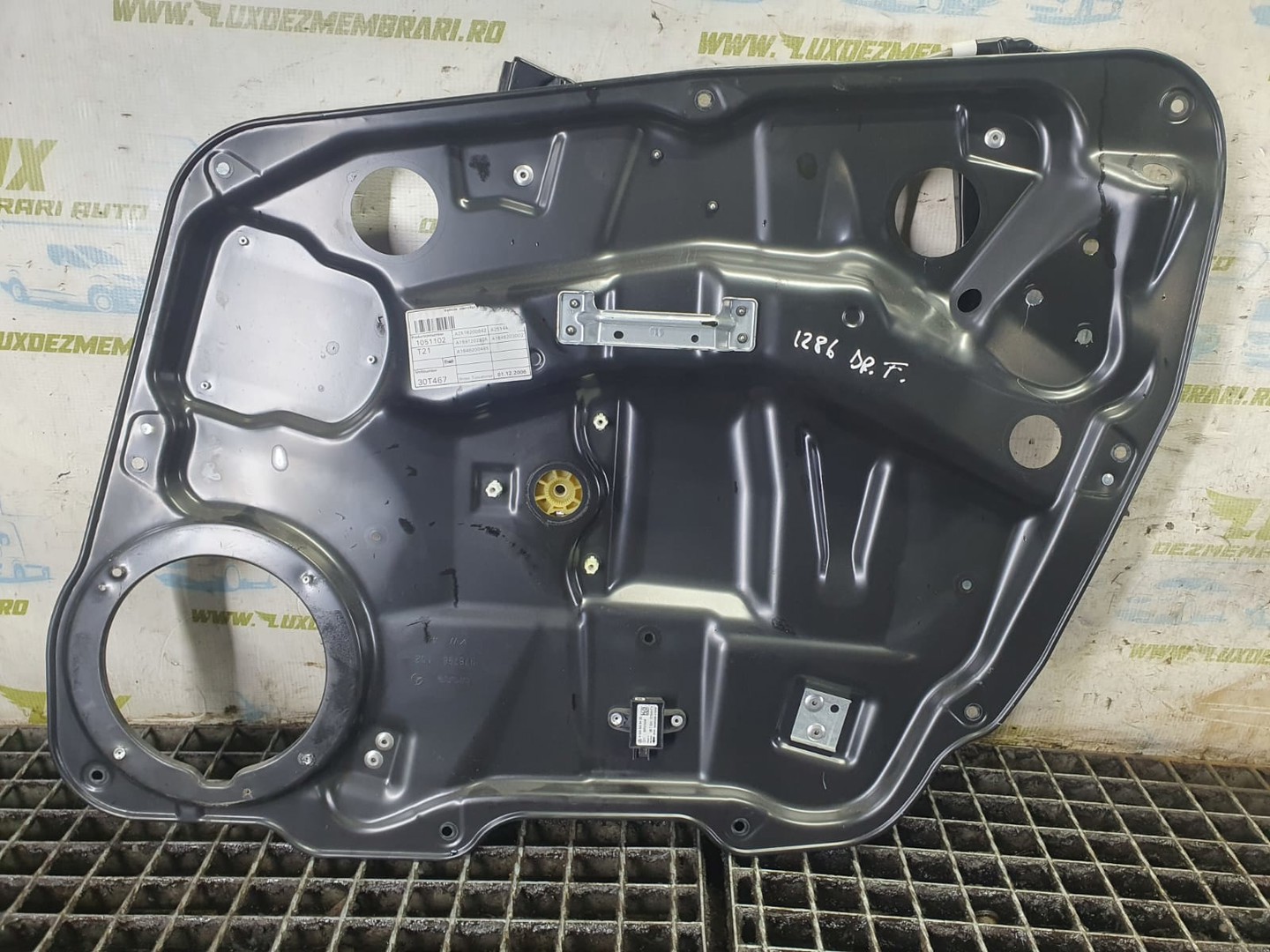 Macara geam stanga fata 978798102 Mercedes Benz R-Class W251 (2005 - 2010)