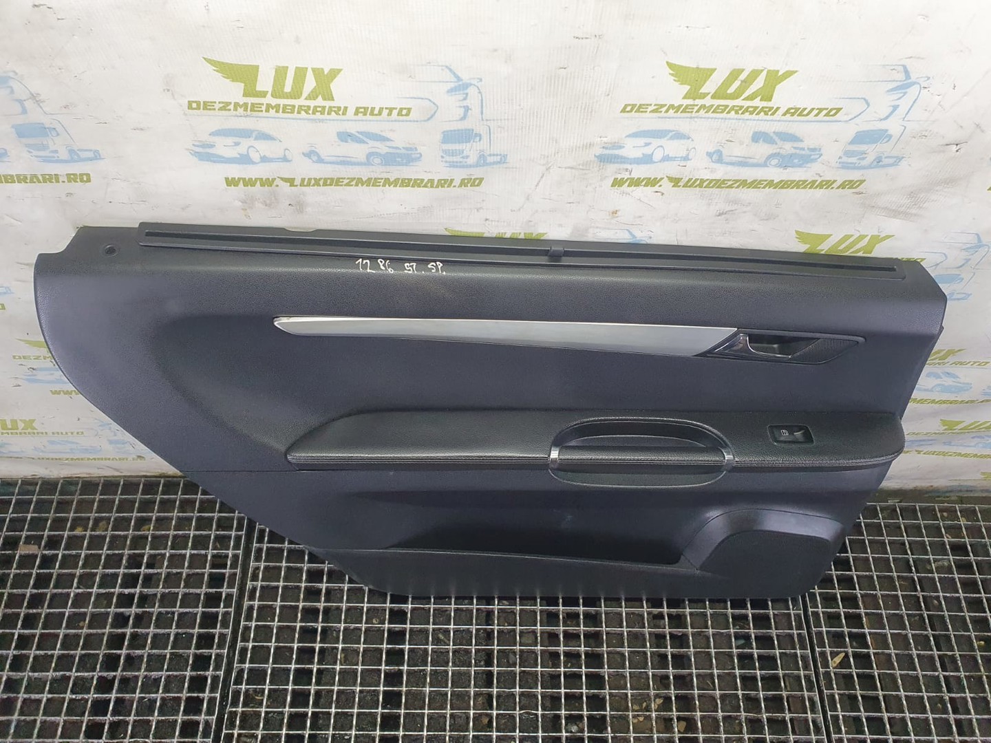 Fata usa stanga spate Mercedes Benz R-Class W251 (2005 - 2010)
