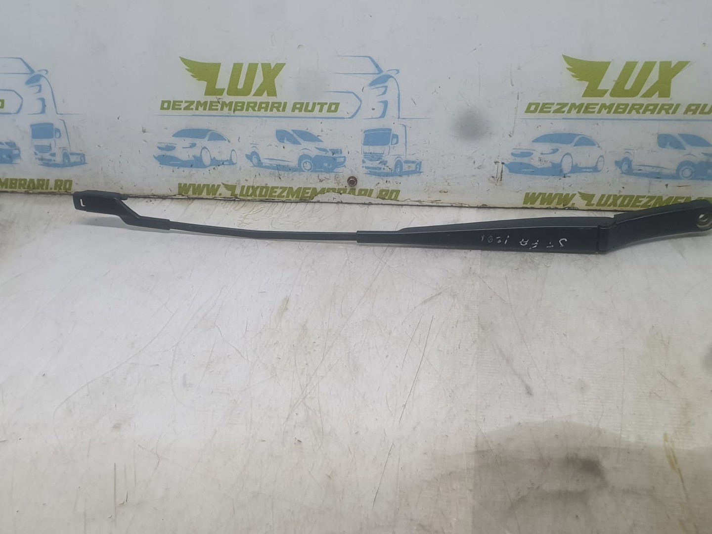 Brat stergator parbriz dreapta 3C1955410B Volkswagen Passat B6 (2005 - 2010)