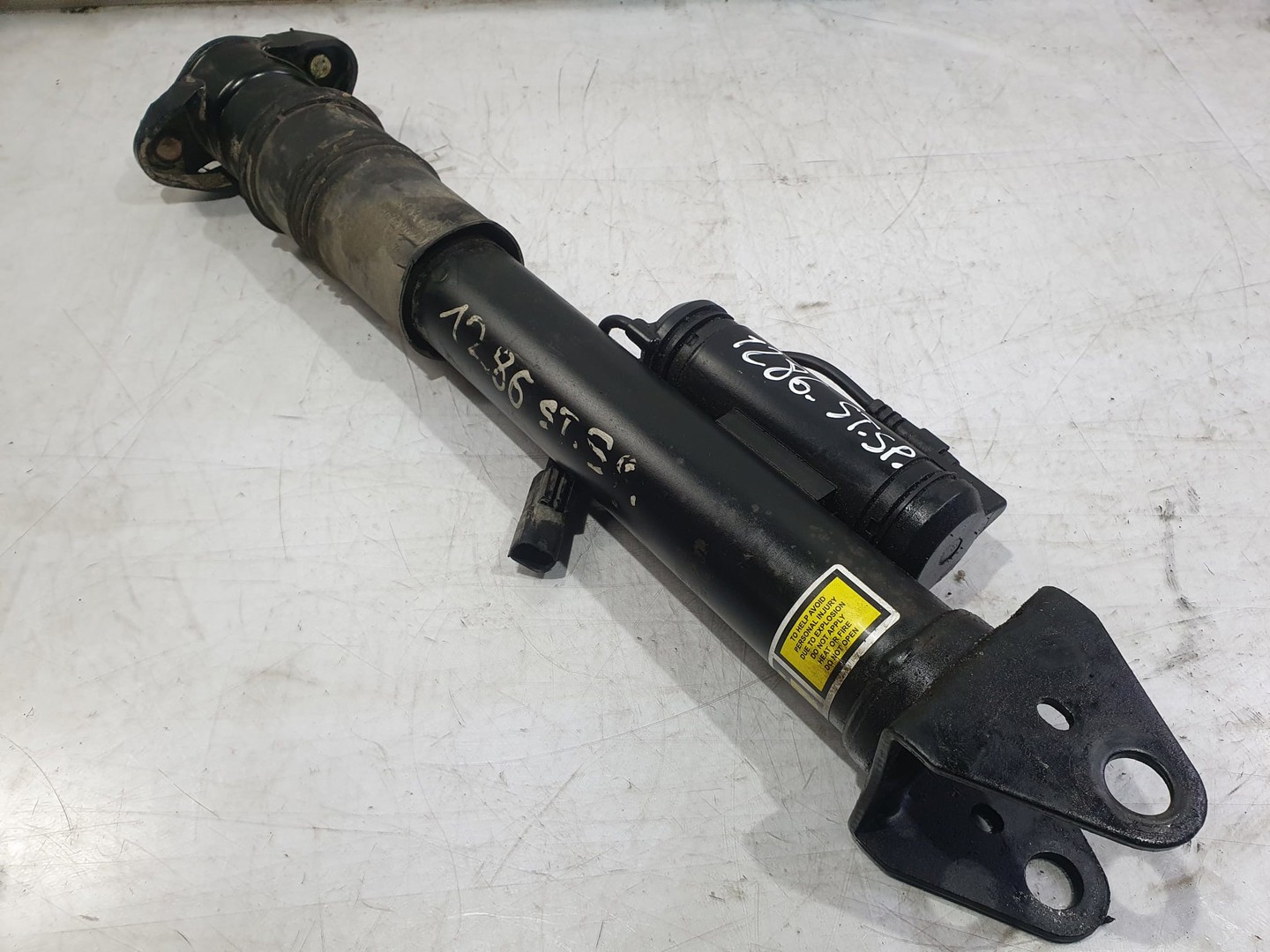 Amortizor spate Mercedes Benz R-Class W251 (2005 - 2010)