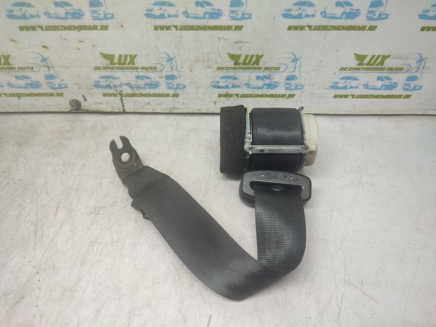 Centura siguranta spate 8V51A611B68AK Ford Fiesta 6 (facelift) (2013 - 2020)