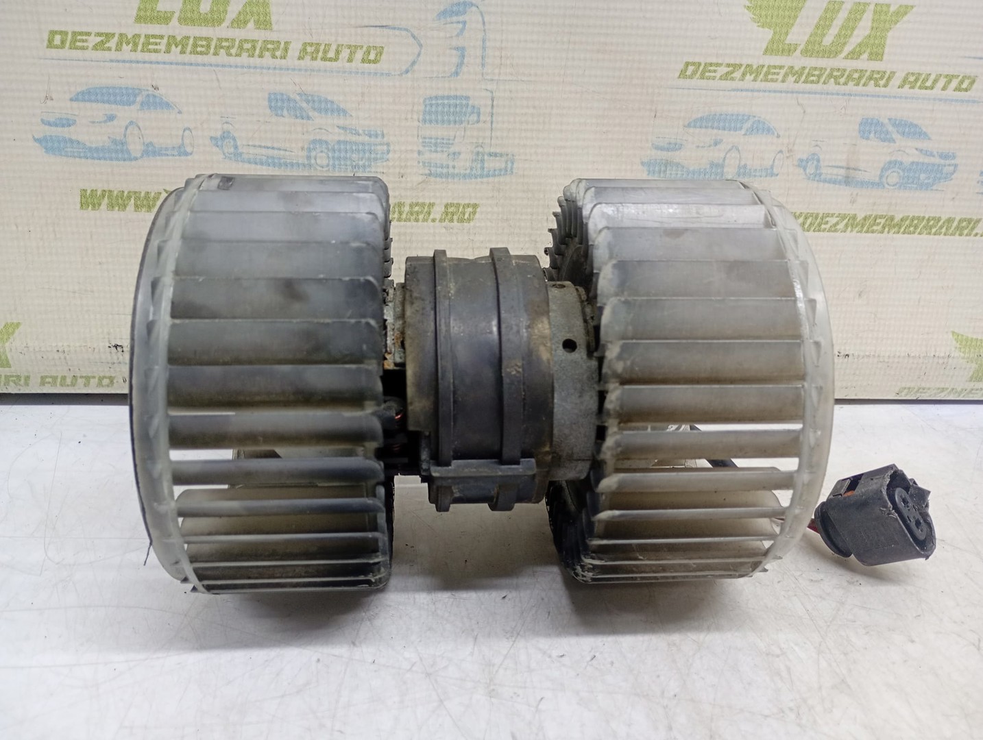 Motoras aeroterma 0130111047 Audi A8 D3/4E (facelift) (2005 - 2007)