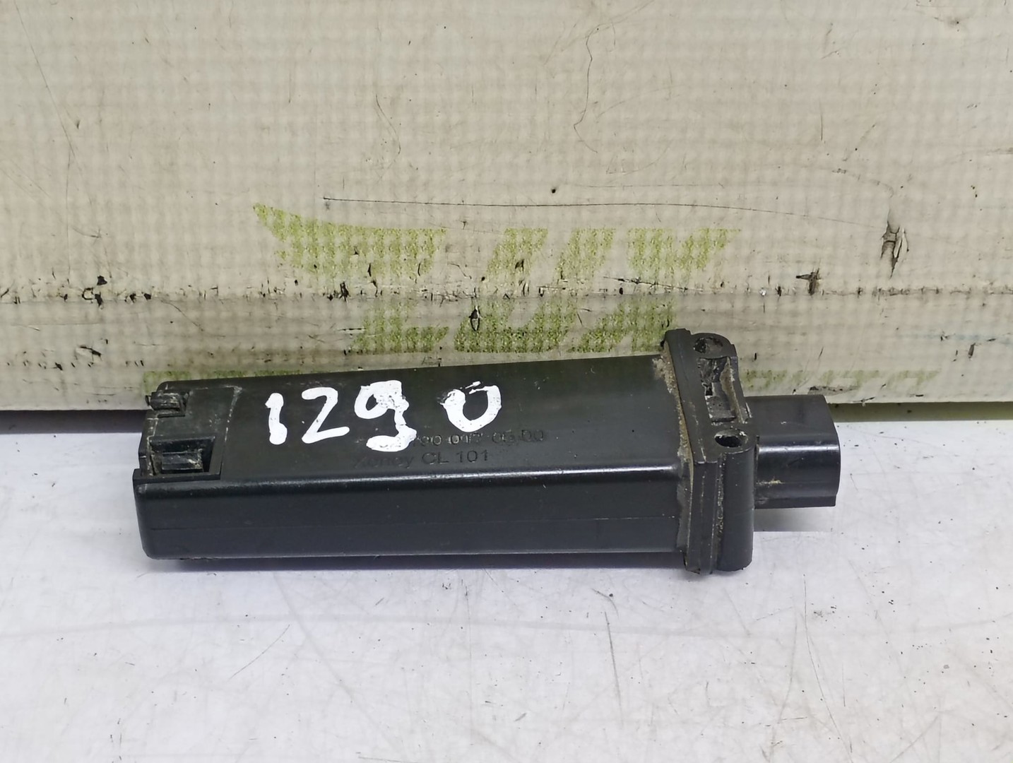 Senzor presiune anvelope 4E0907277 Audi A8 D3/4E (facelift) (2005 - 2007)