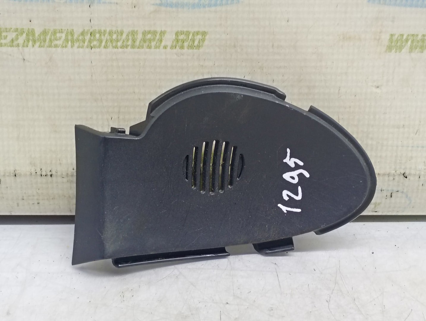 Ornament bord 8002A187ZZZ Mitsubishi Lancer X (facelift) (2010 - 2015)