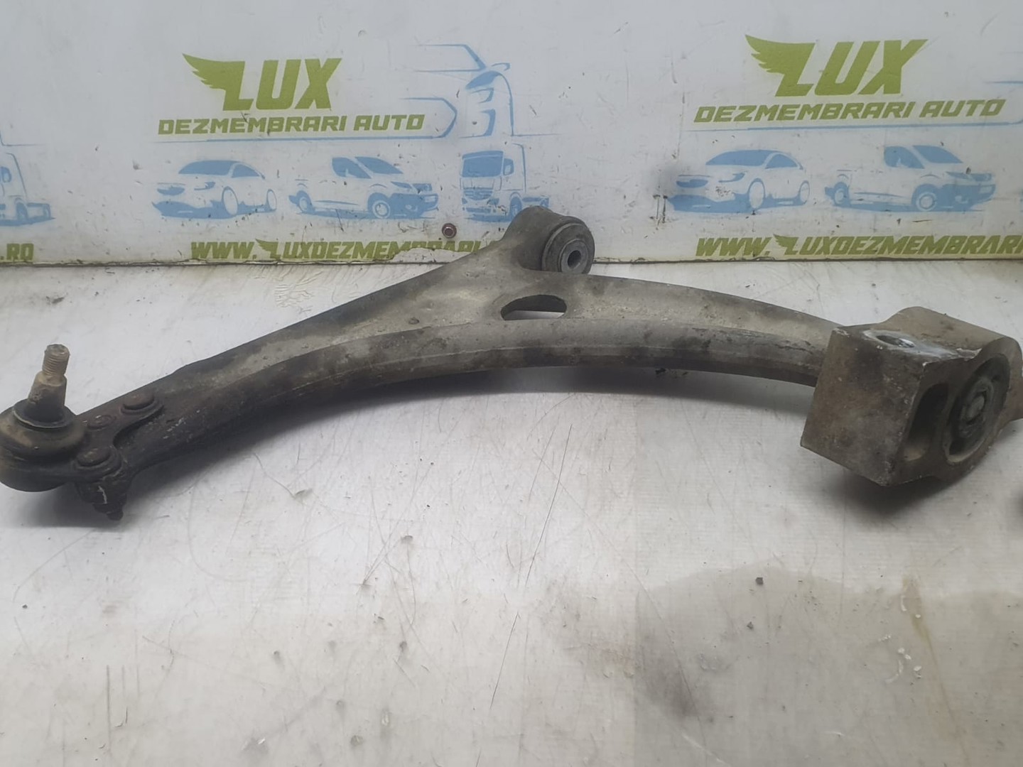 Brat suspensie fata 3C0407153B Volkswagen Passat B6 (2005 - 2010)
