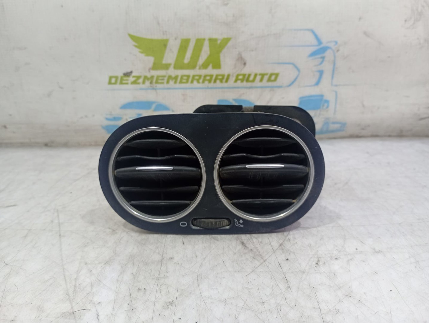 Grila ventilatie 5m0819759 Volkswagen Golf Plus 1 (2004 - 2009)