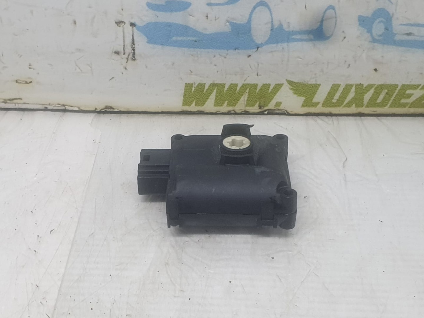 Motoras clapeta mixaj aer 0132801323 Audi A8 D3/4E (facelift) (2005 - 2007)