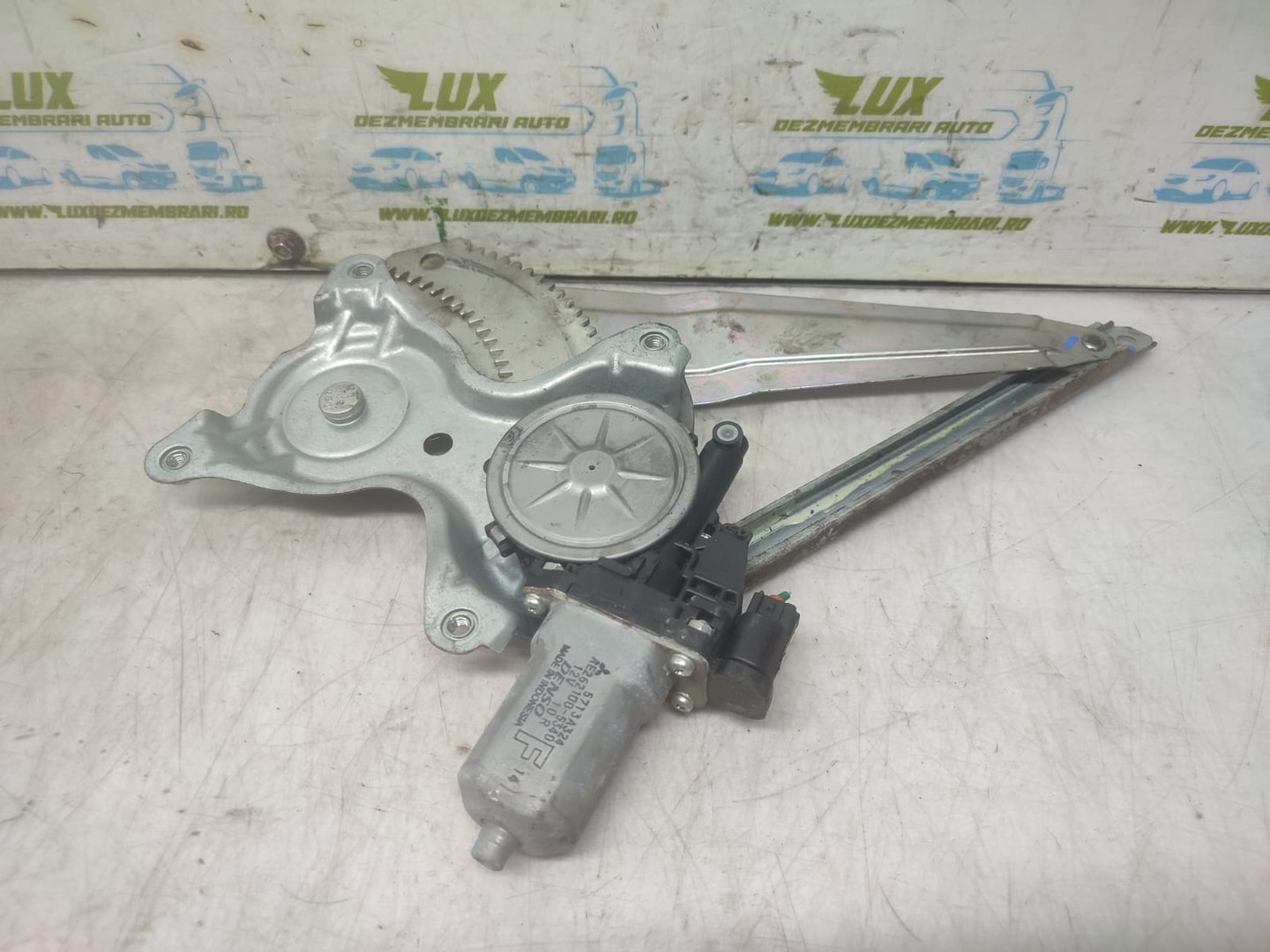 Macara geam dreapta spate 5713A324 Mitsubishi Space Star 2 (2012 - 2019)