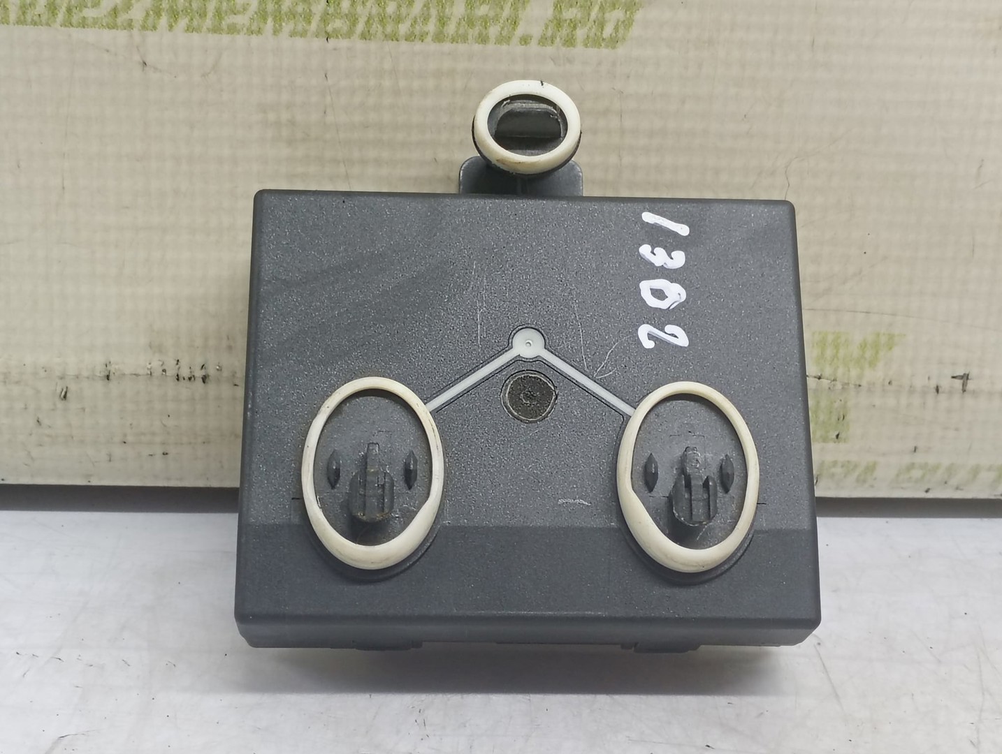 Modul confort usa spate dreapta 8X0959795D Skoda Superb 2 (facelift) (2013 - 2015)