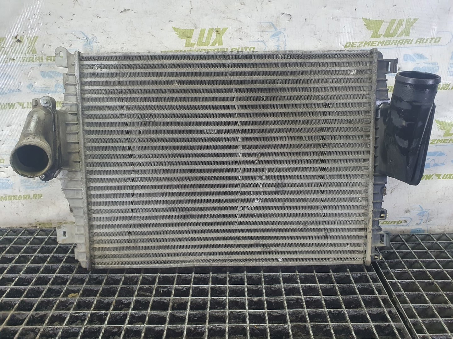 Radiator intercooler 4r83-9L440-ac Jaguar S-Type 1 (facelift) (2004 - 2008)