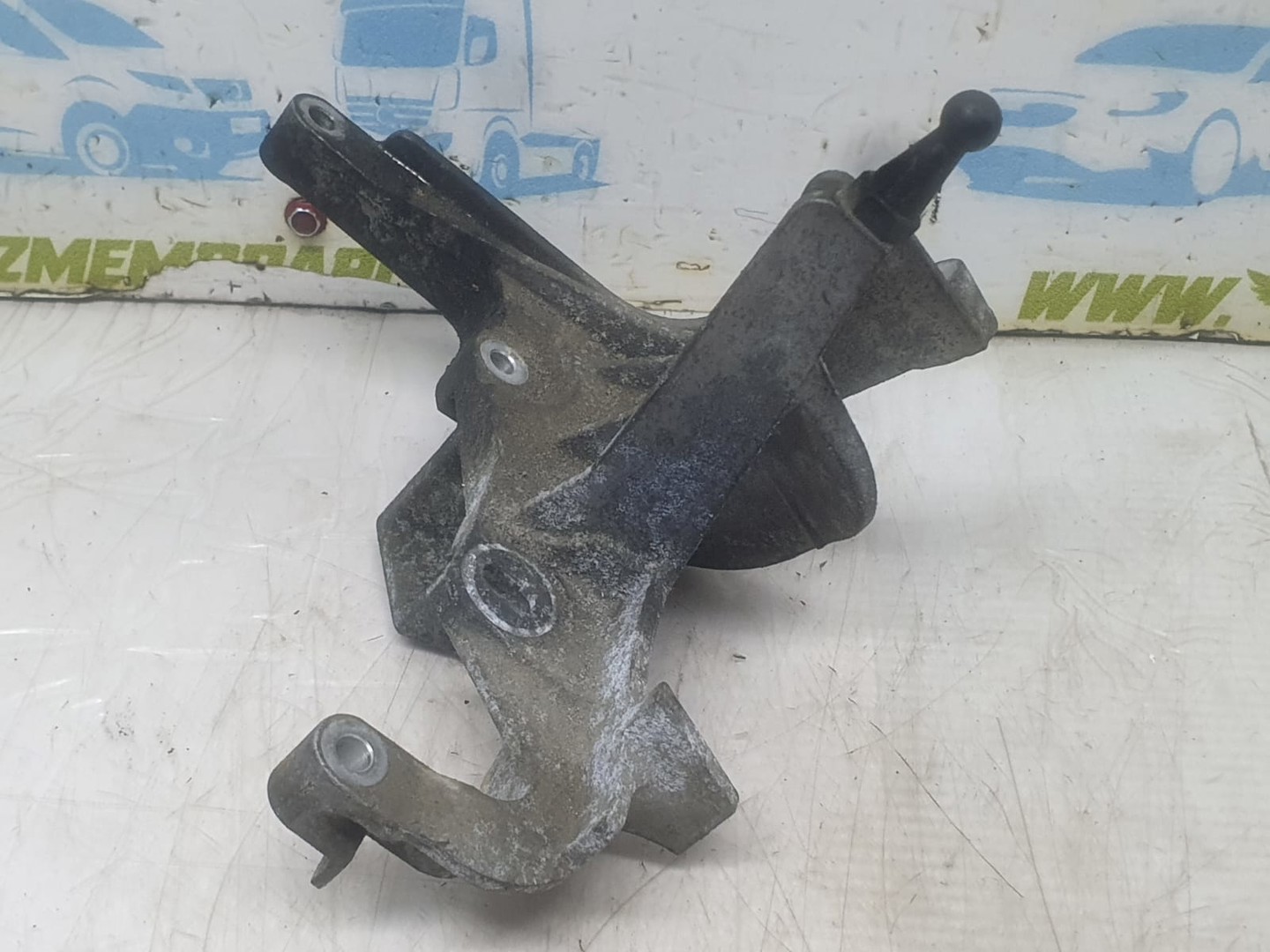 Suport motor FM50-9B470-CB Ford Fiesta 6 (facelift) (2013 - 2020)