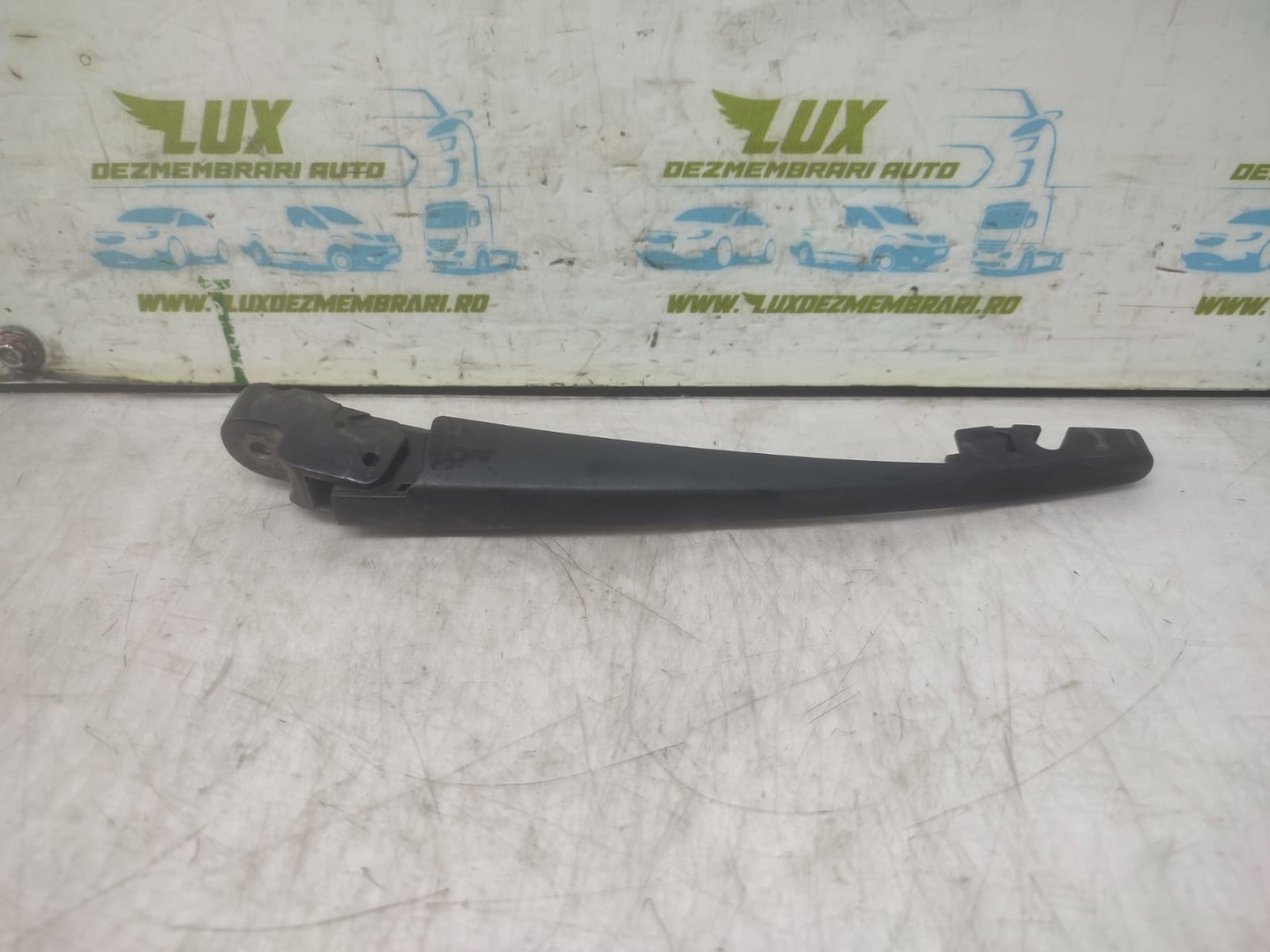 Brat stergator luneta Suzuki SX4 1 (facelift) (2009 - 2014)
