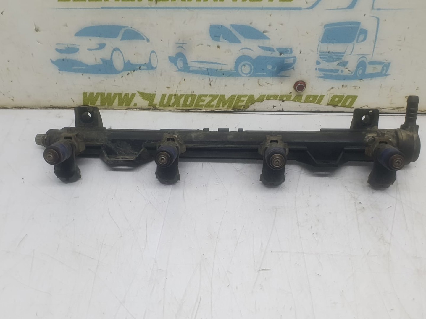Rampa injectoare 036133319 Volkswagen Polo 4 (9N) (facelift) (2005 - 2009)