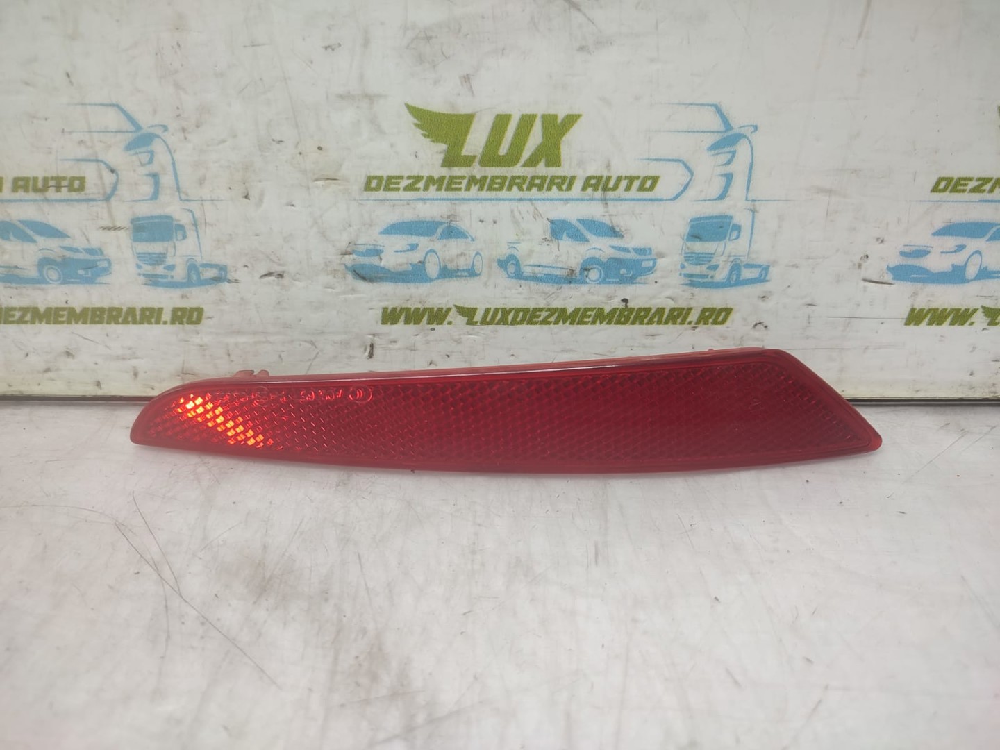 Catadioptru 5F0945106B Seat Leon 3 (5F) (2012 - 2016)