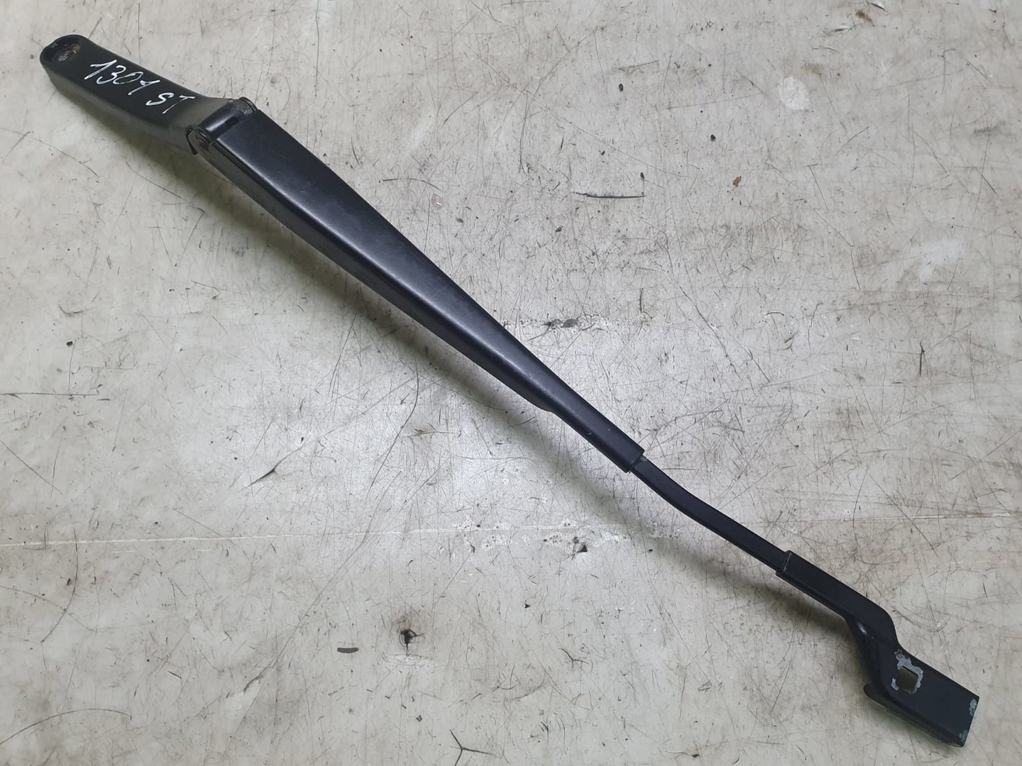 Brat stergator parbriz stanga 3c1955409c Volkswagen Passat B7 (2010 - 2015)