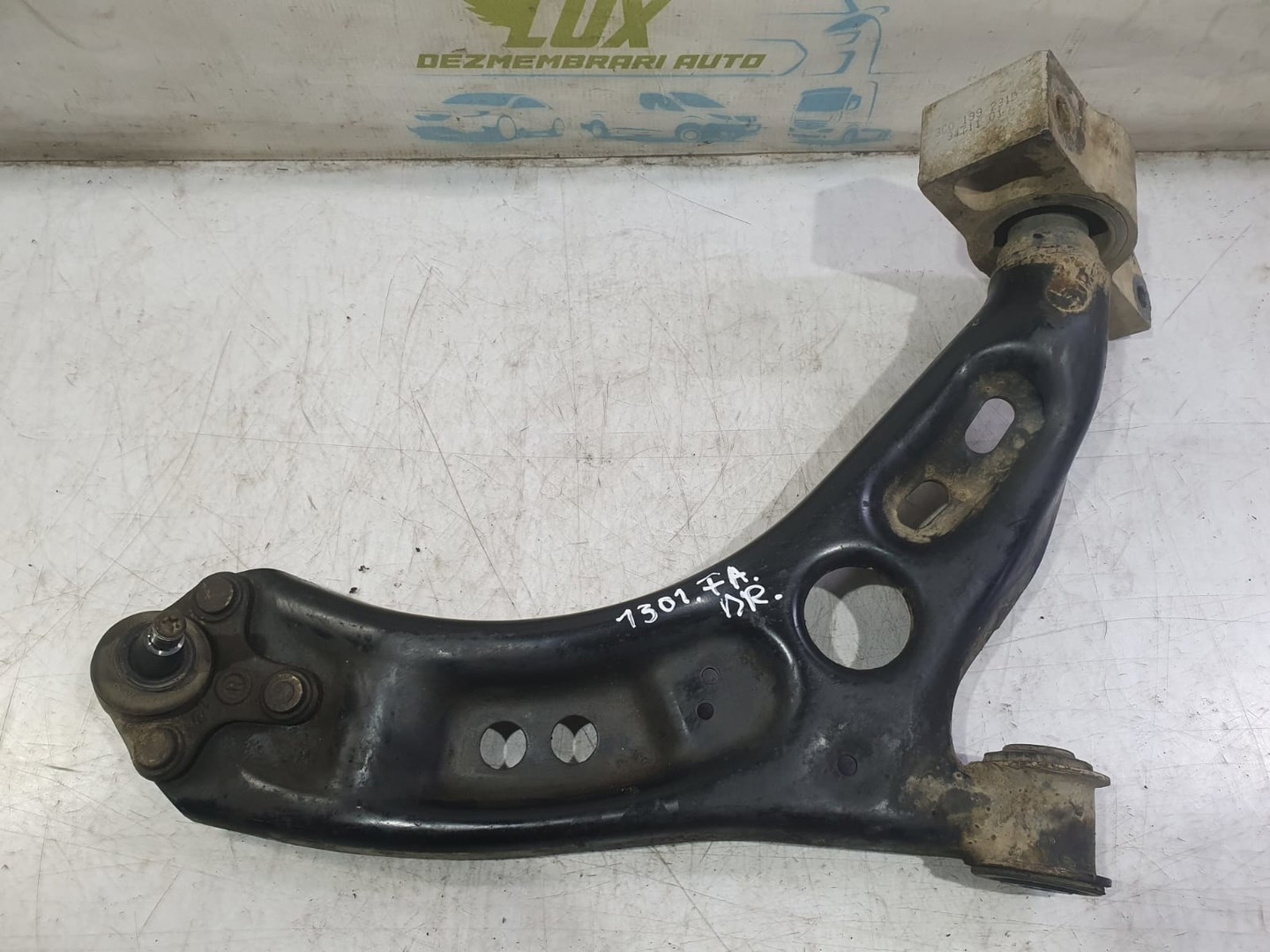 Brat suspensie dreapta fata 3c0199231d Volkswagen Passat B7 (2010 - 2015)