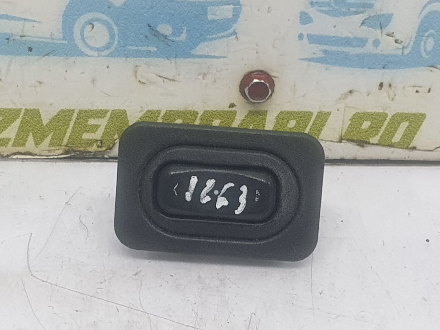 Buton geam 90561388 Opel Corsa C (2000 - 2003)