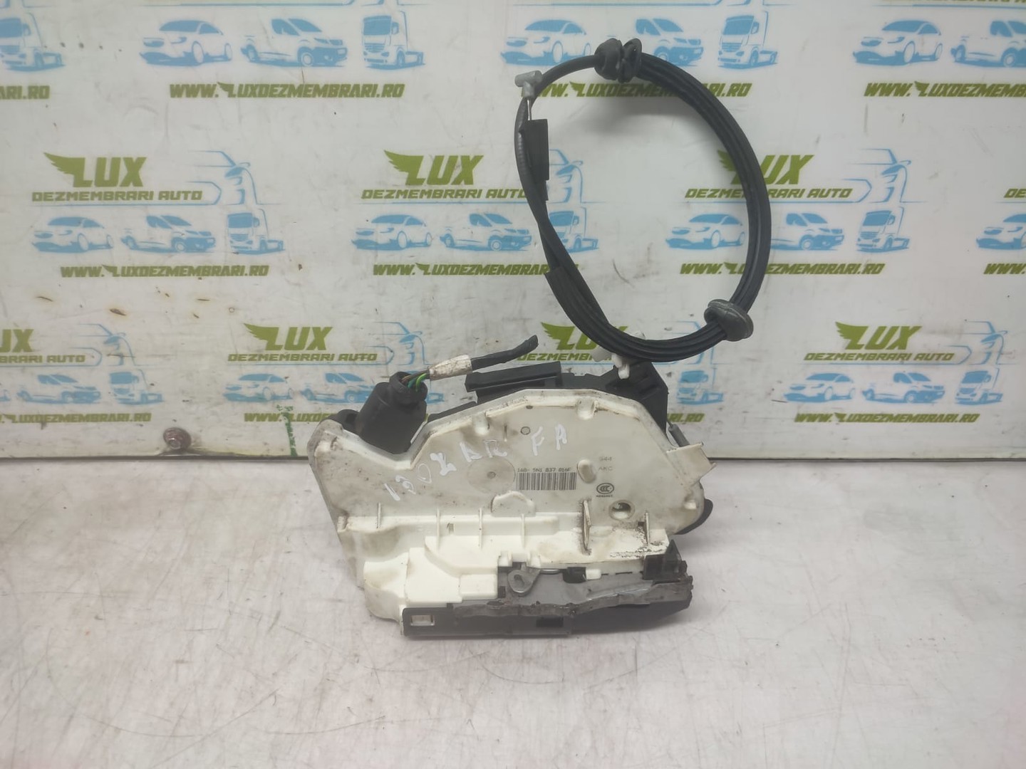Broasca dreapta fata 5N1837016F Skoda Superb 2 (facelift) (2013 - 2015)