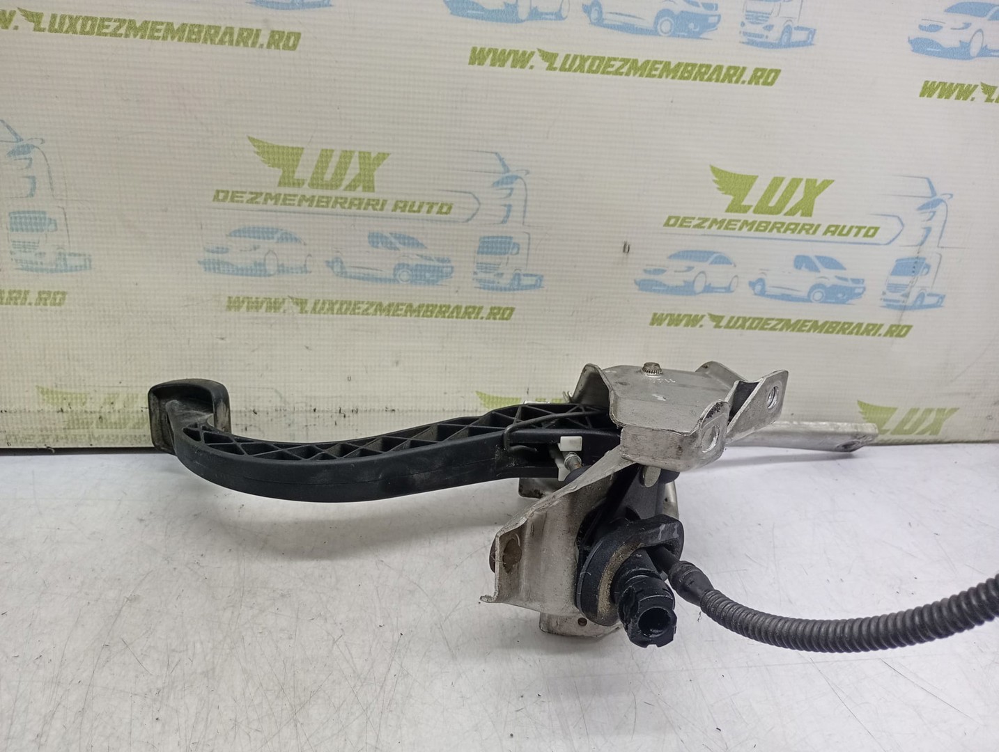 Pedala ambreiaj 9156593 Opel Corsa C (2000 - 2003)