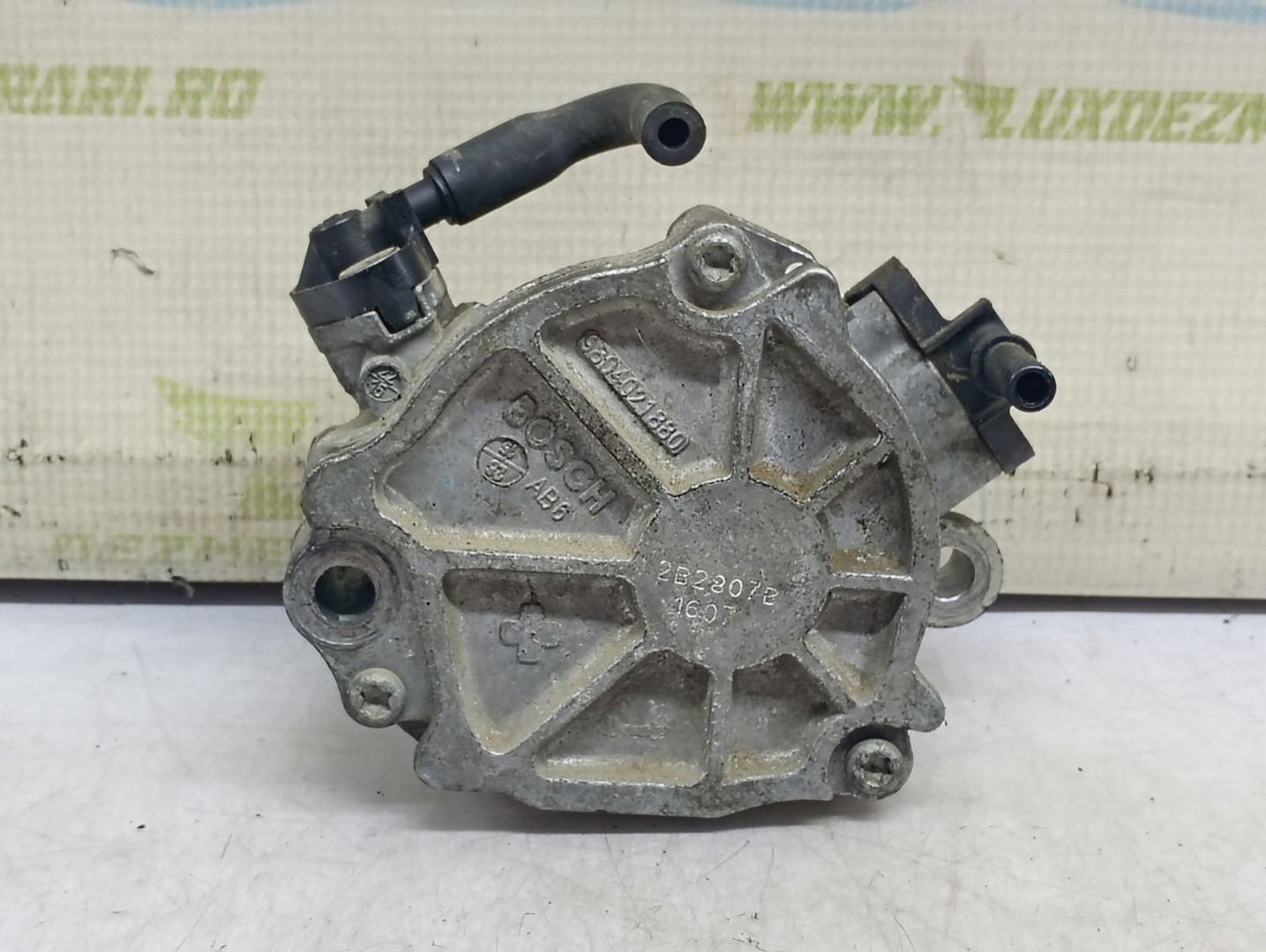 Pompa vacuum 9804021880 Ford Focus 3 (2011 - 2015)