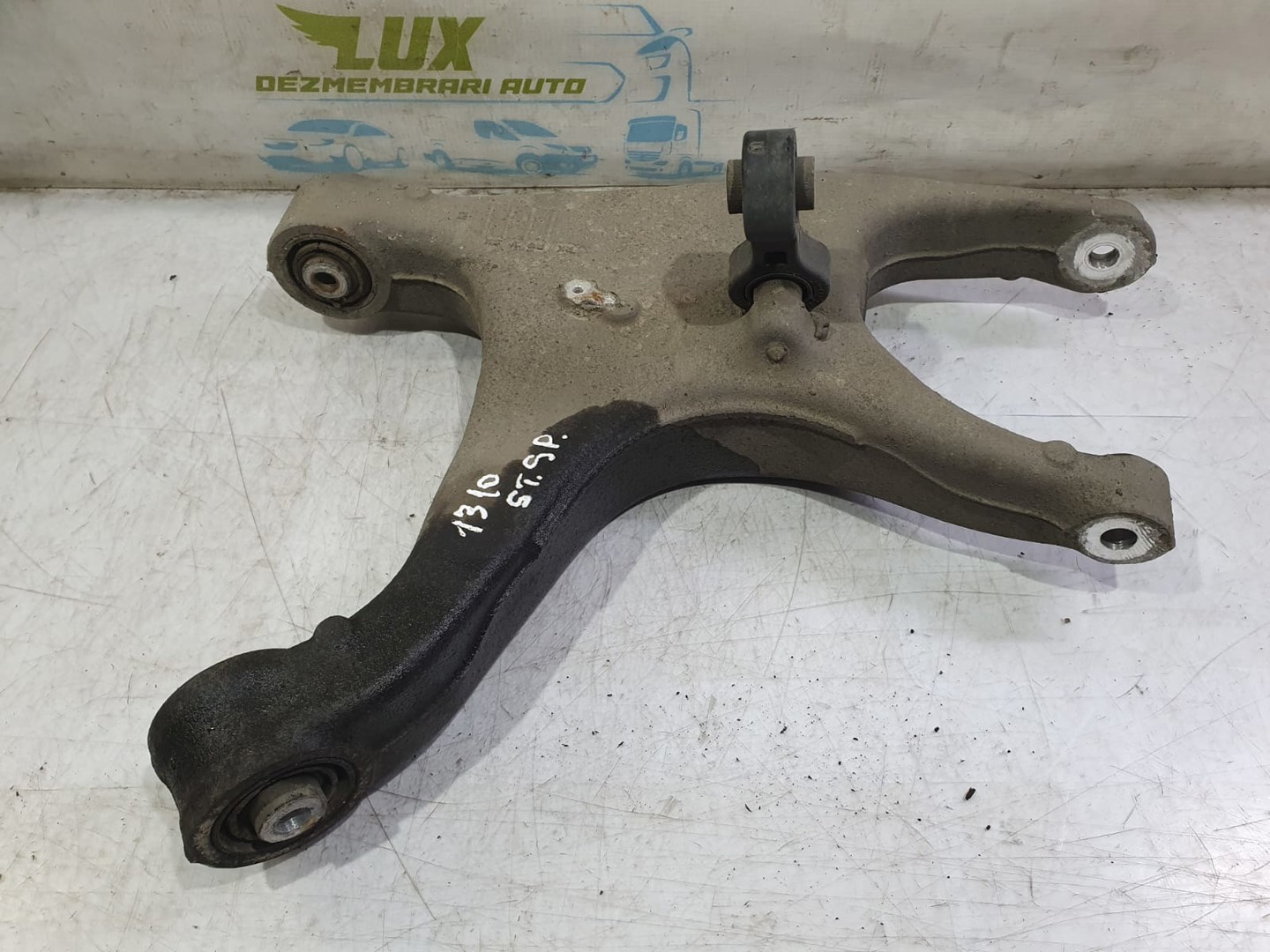 Brat suspensie stanga spate 8r0505311f Audi A8 D4/4H (facelift) (2013 - 2018)