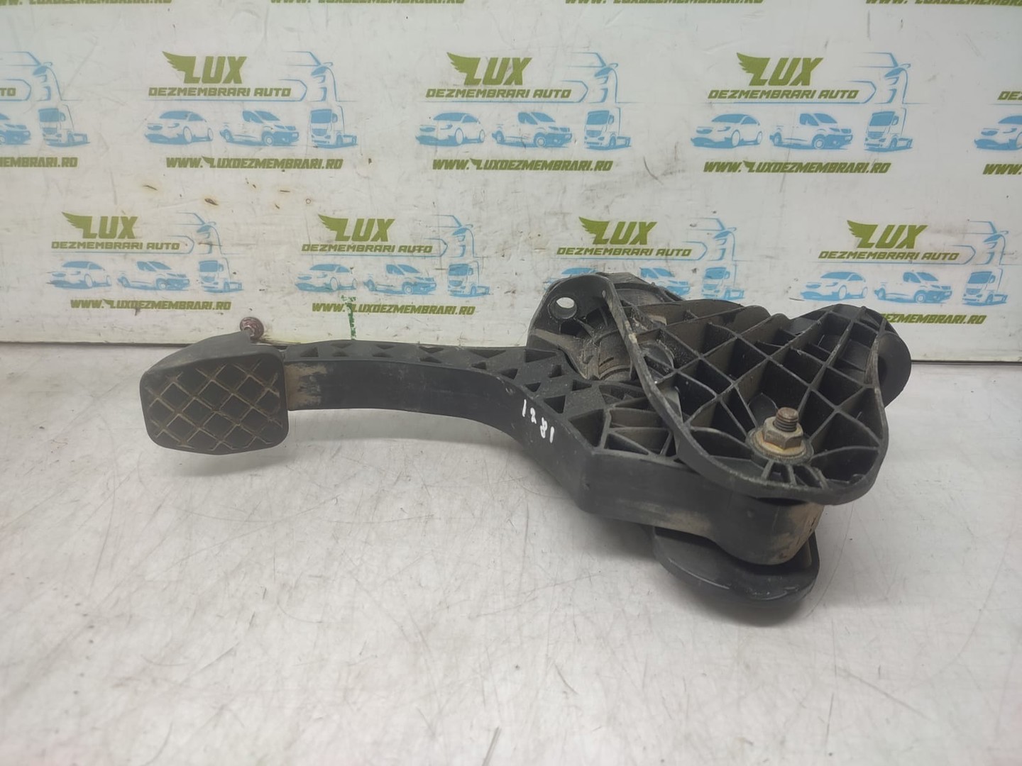 Pedala ambreiaj 3C1721059H Volkswagen Passat B6 (2005 - 2010)